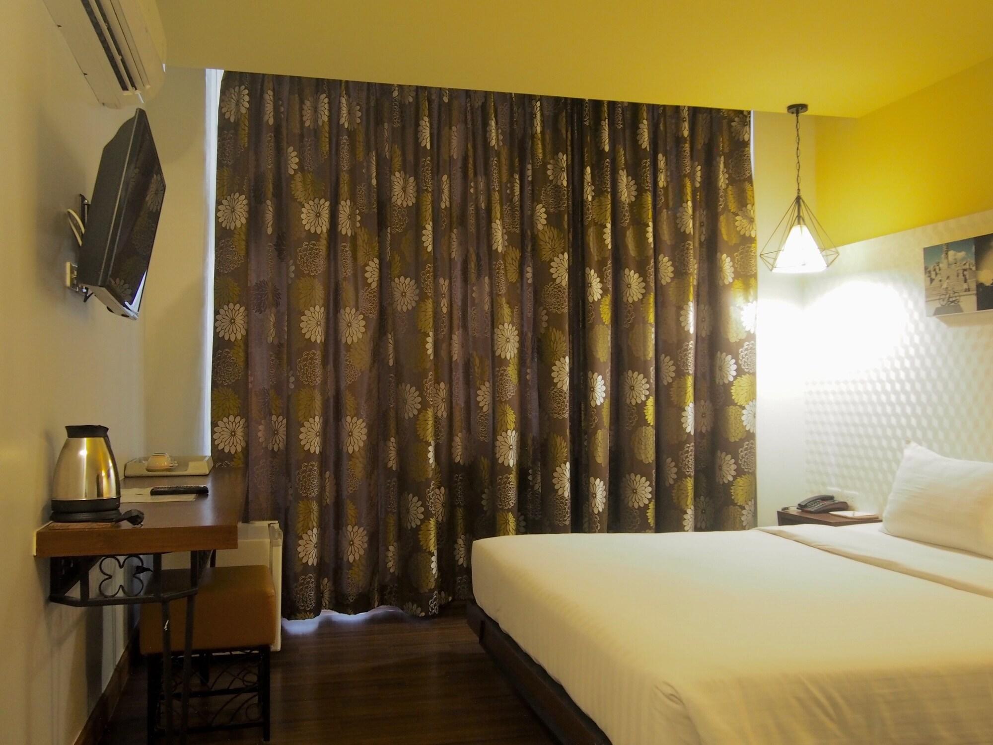 Hotel Retroasis