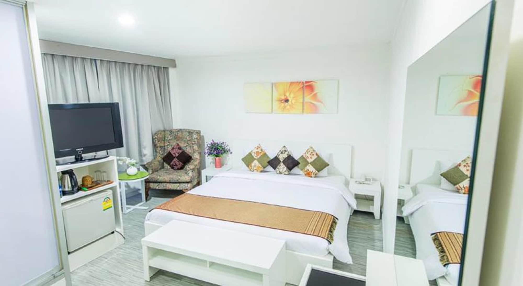 Pratunam Hotel 3*