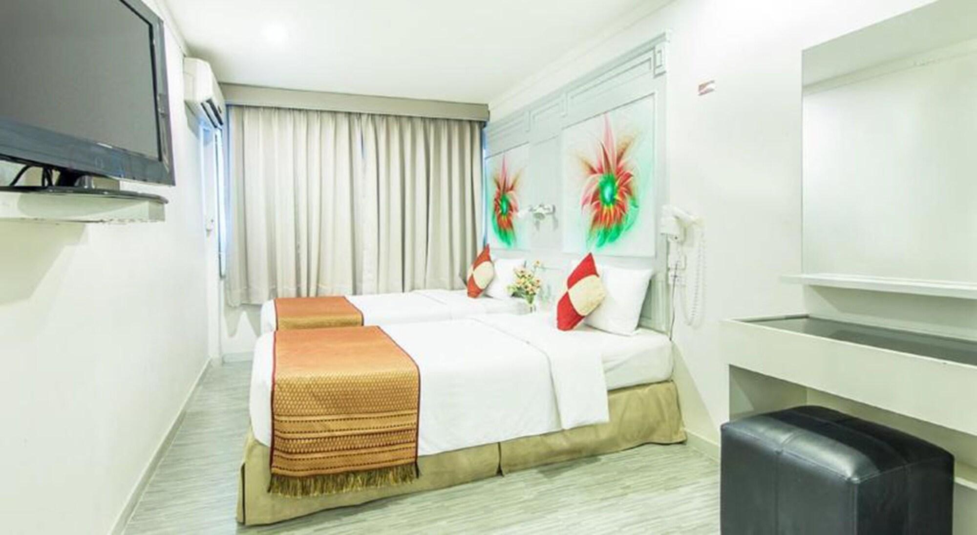 Hotel Pratunam 3*