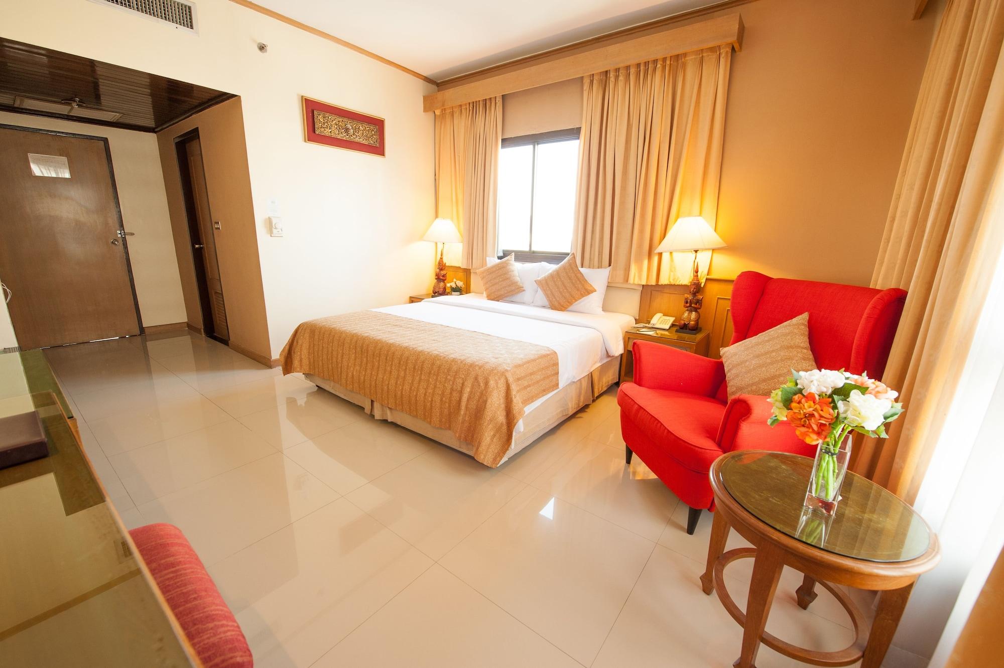 Pinnacle Lumpinee Park Hotel 3*