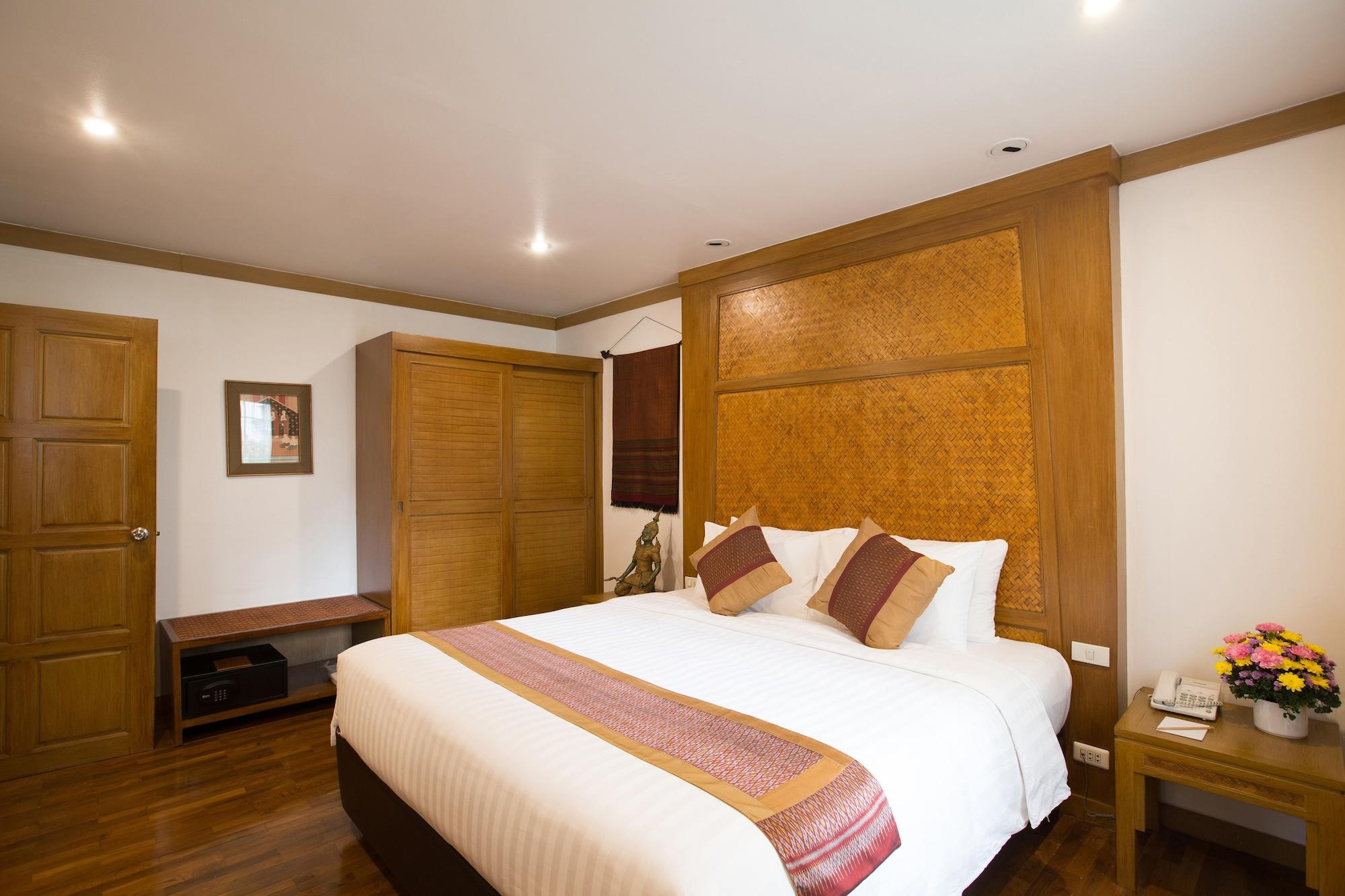 The Tarntawan Surawong Hotel