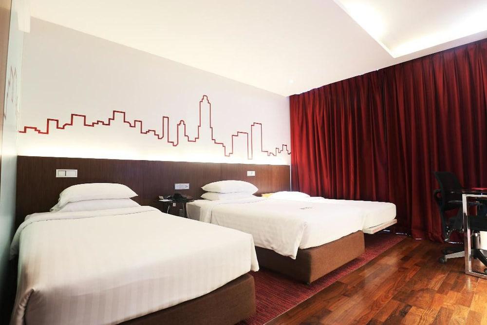 Galleria Sukhumvit 10 By Compass Hospitality Bangkok