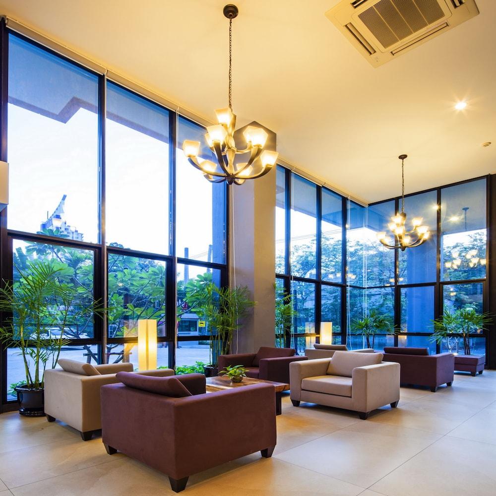 Livotel Lat Phrao Hotel
