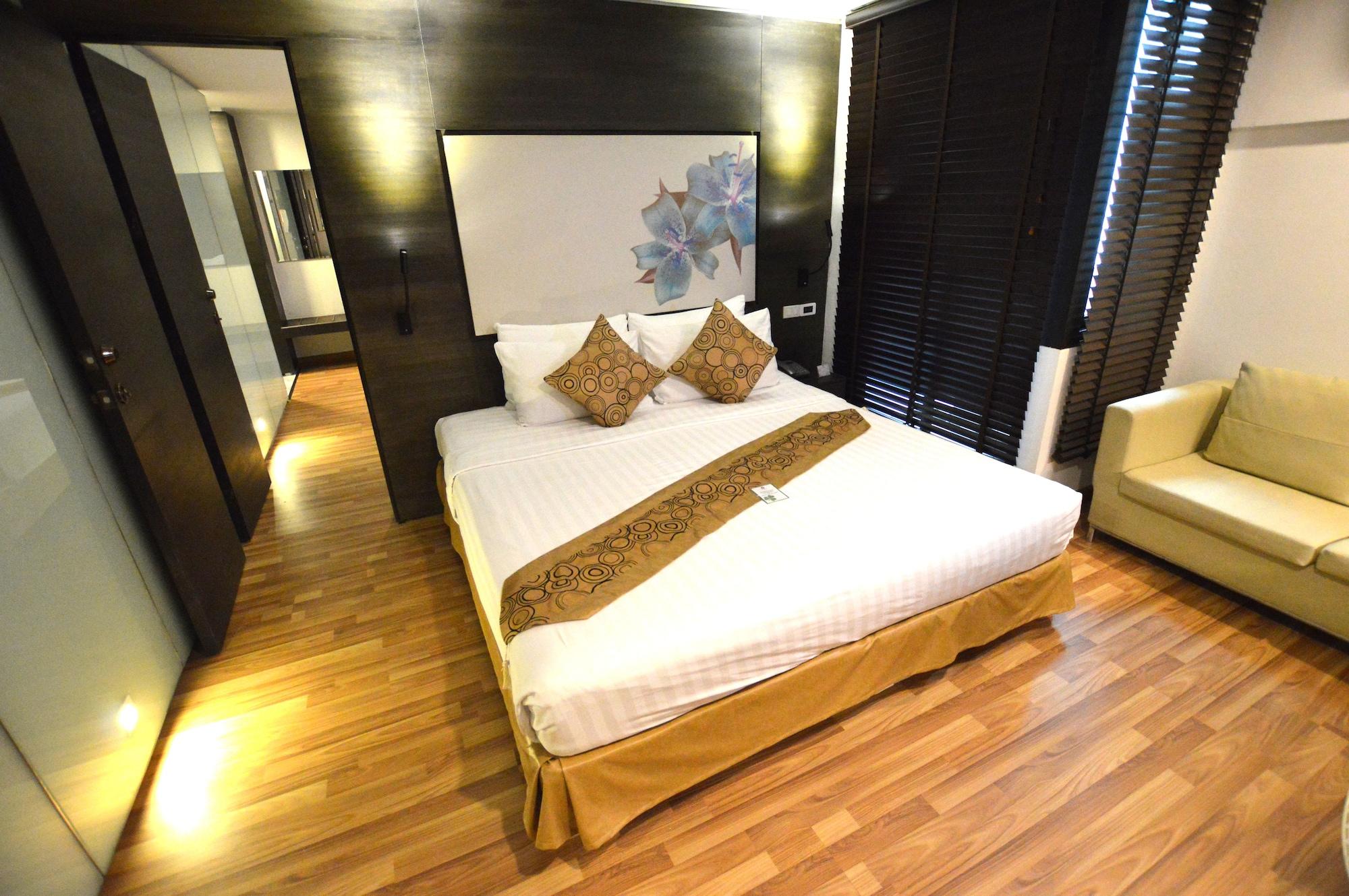I Silom Hotel 4*