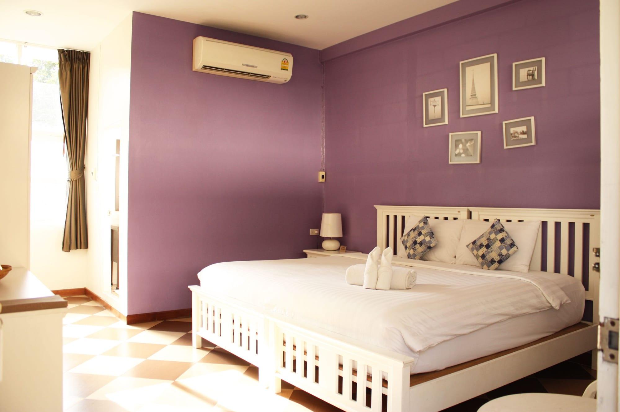 Feung Nakorn Balcony And Cafe 3*