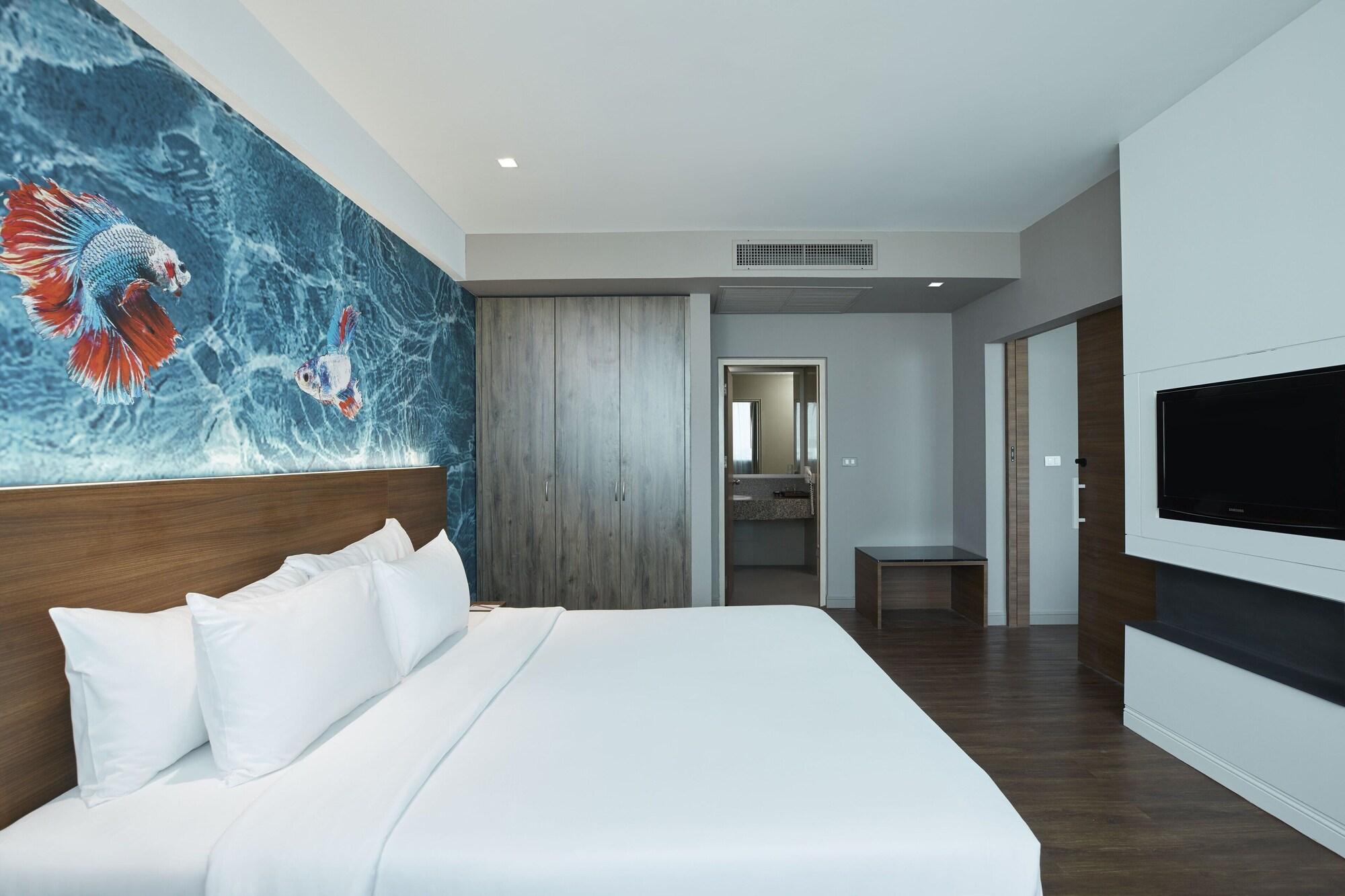 Centara Life Government Complex & Convention Centre Chaeng Watthana Hotel