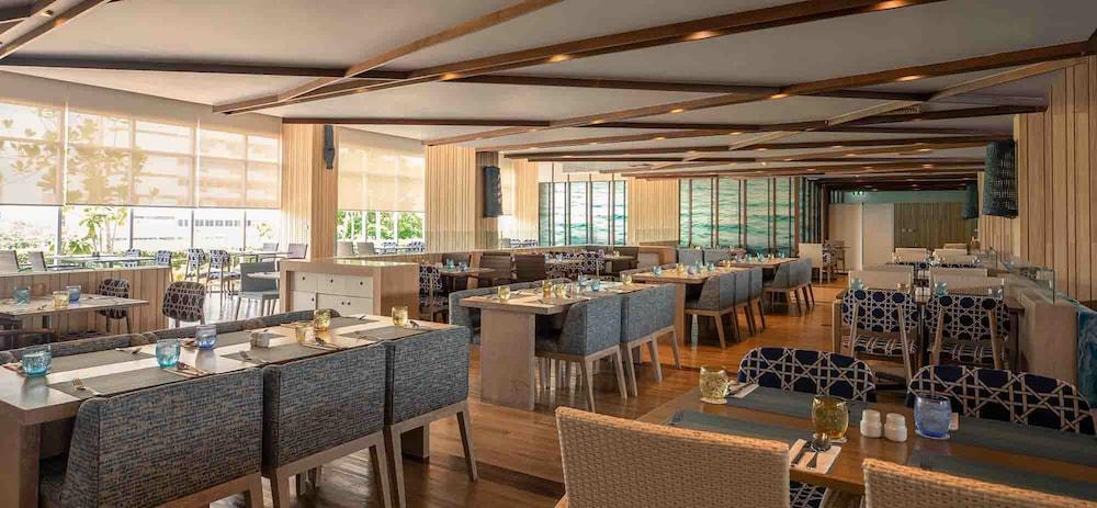 Centara Life Government Complex & Convention Centre Chaeng Watthana 4* Bangkok