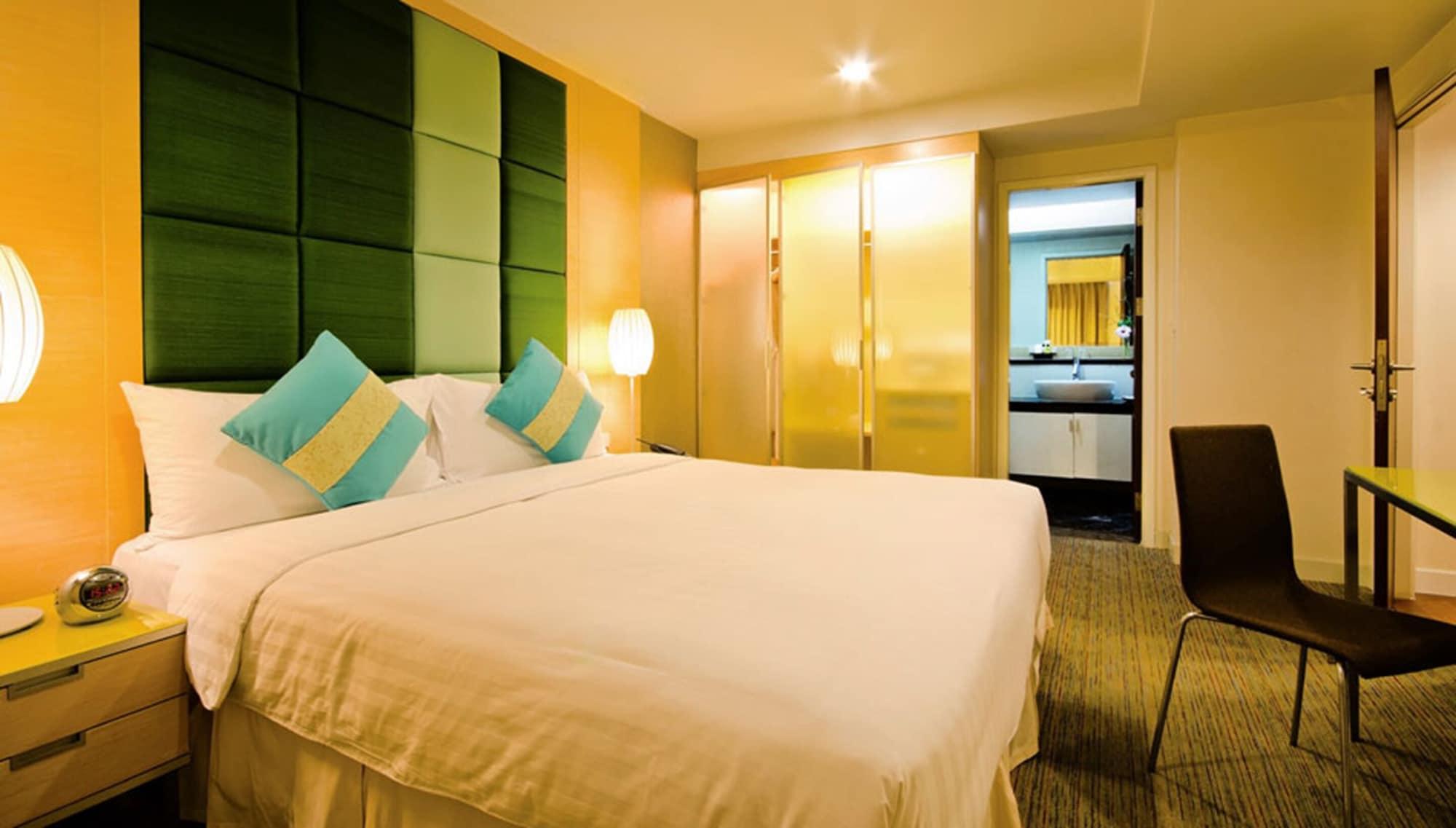 Urbana Langsuan Bangkok