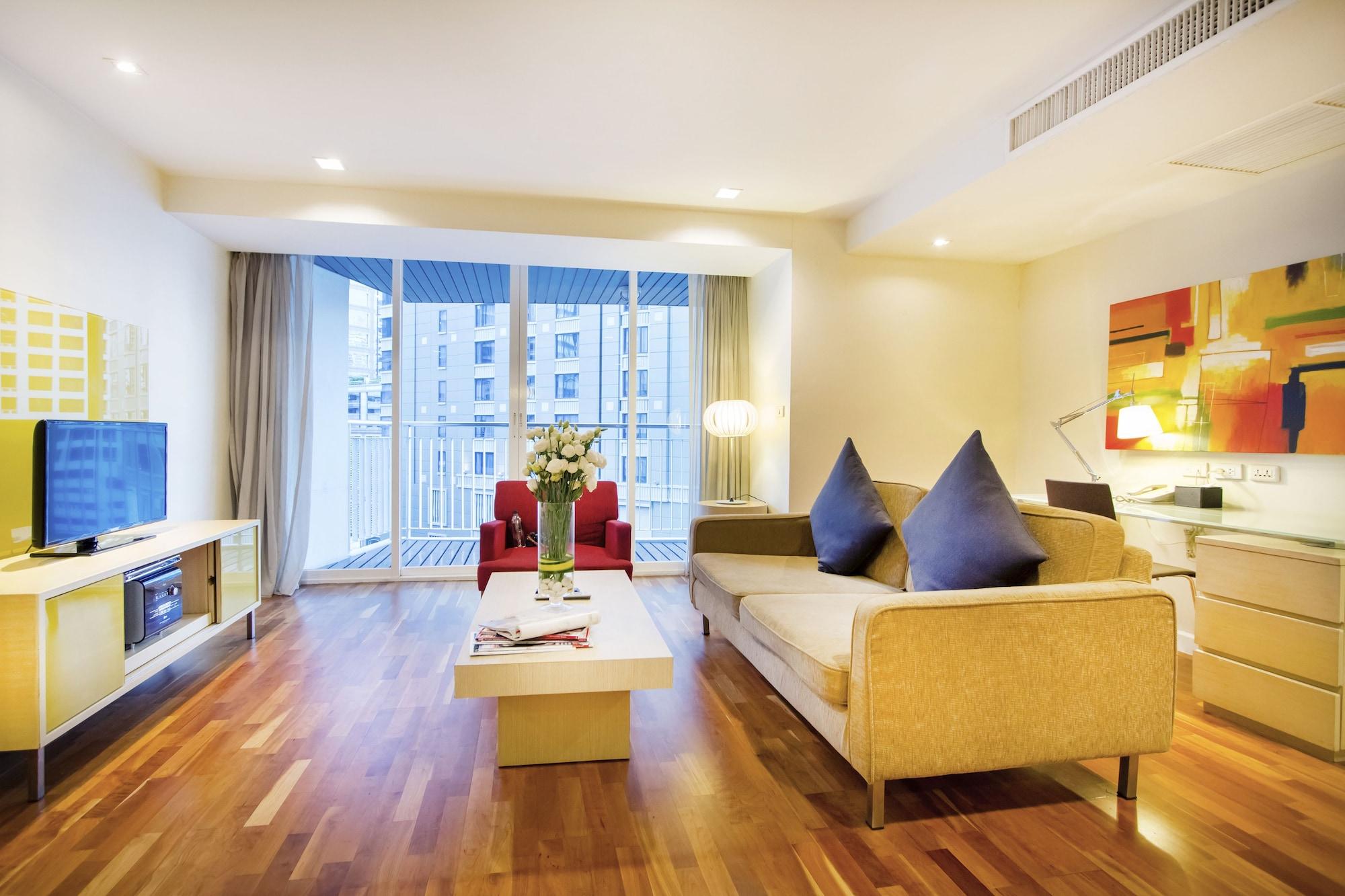 Urbana Langsuan 5*