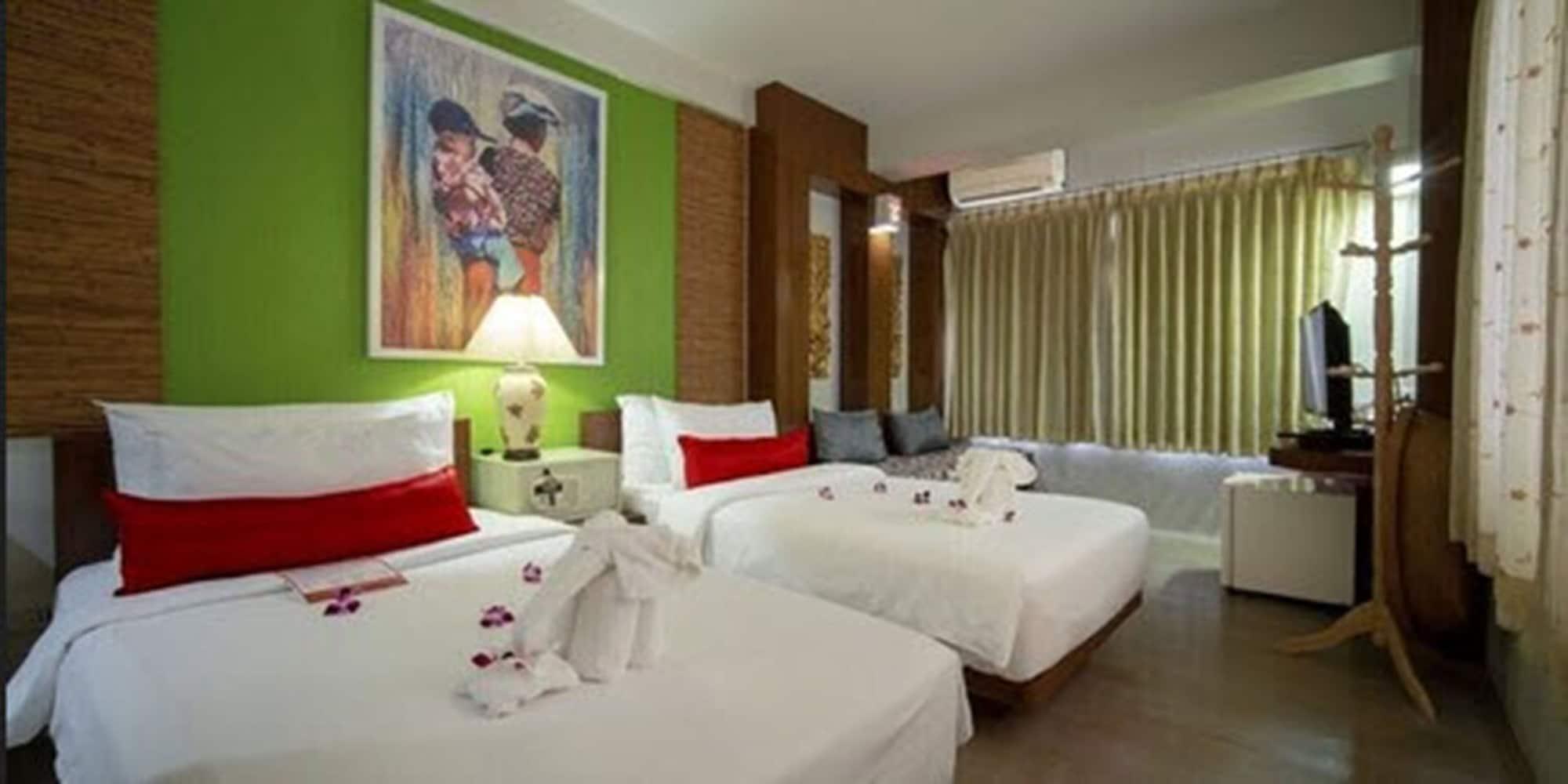 Cha-cha Banglumphu Hotel