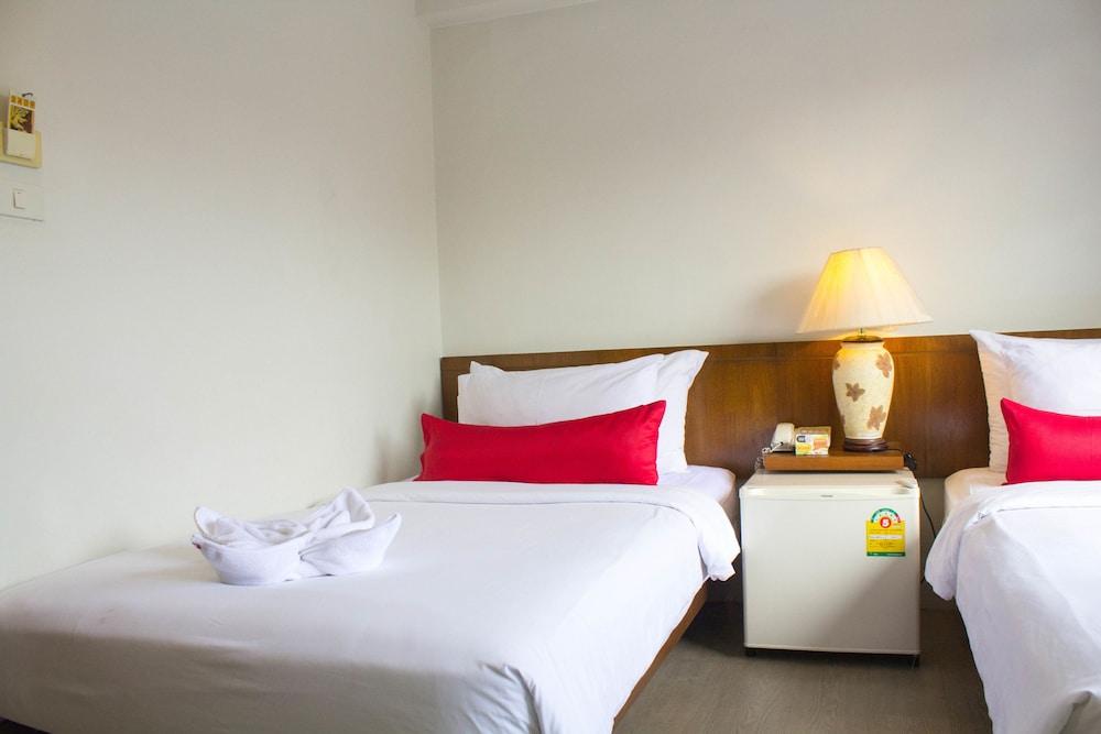 Hotel Cha-cha Banglumphu Bangkok