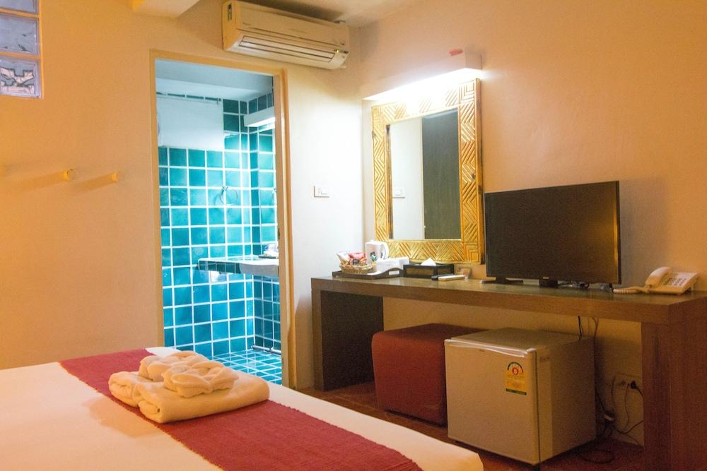 Hotel Cha-cha Banglumphu Bangkok