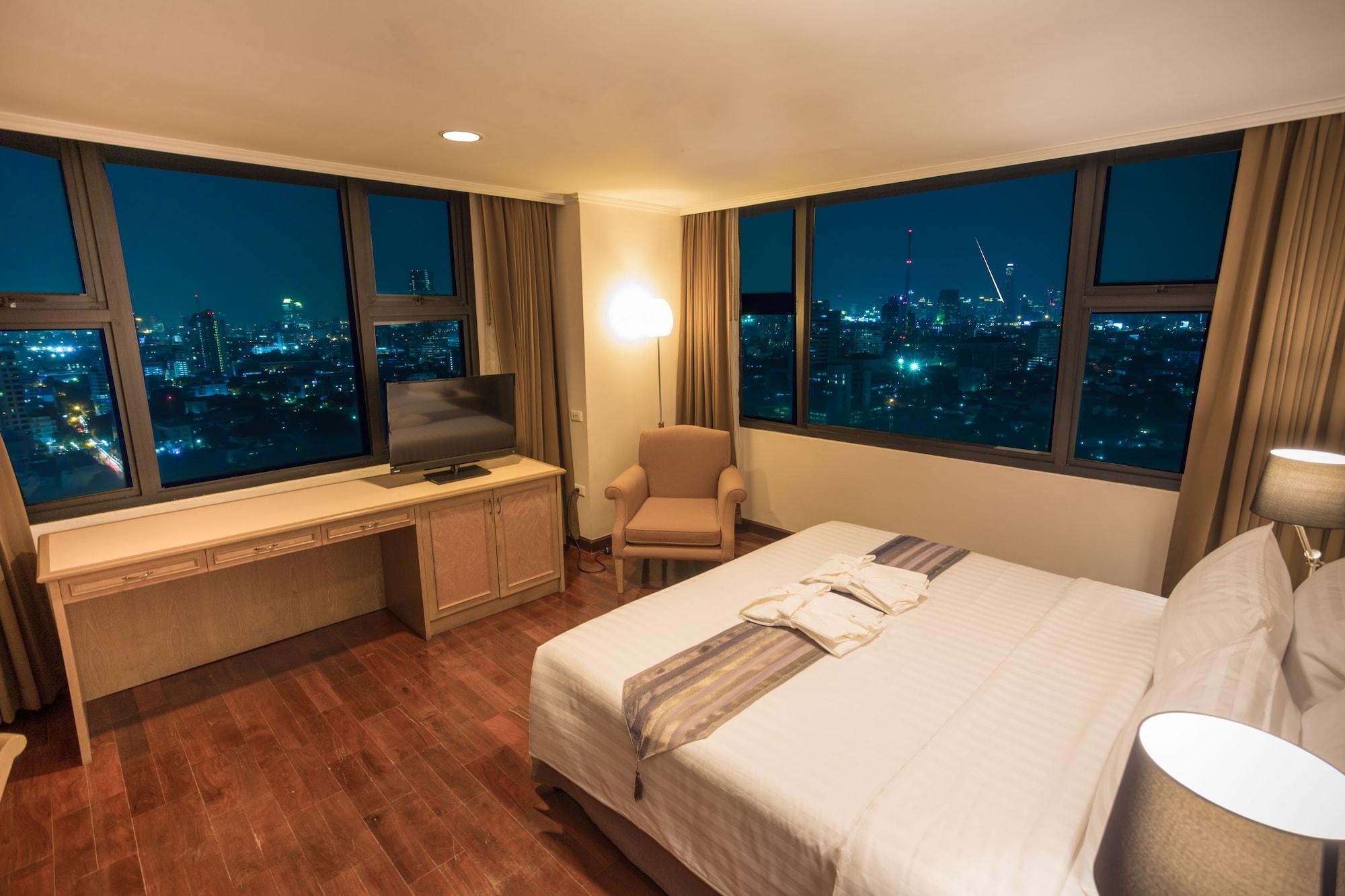 Grand Tower Rama 6