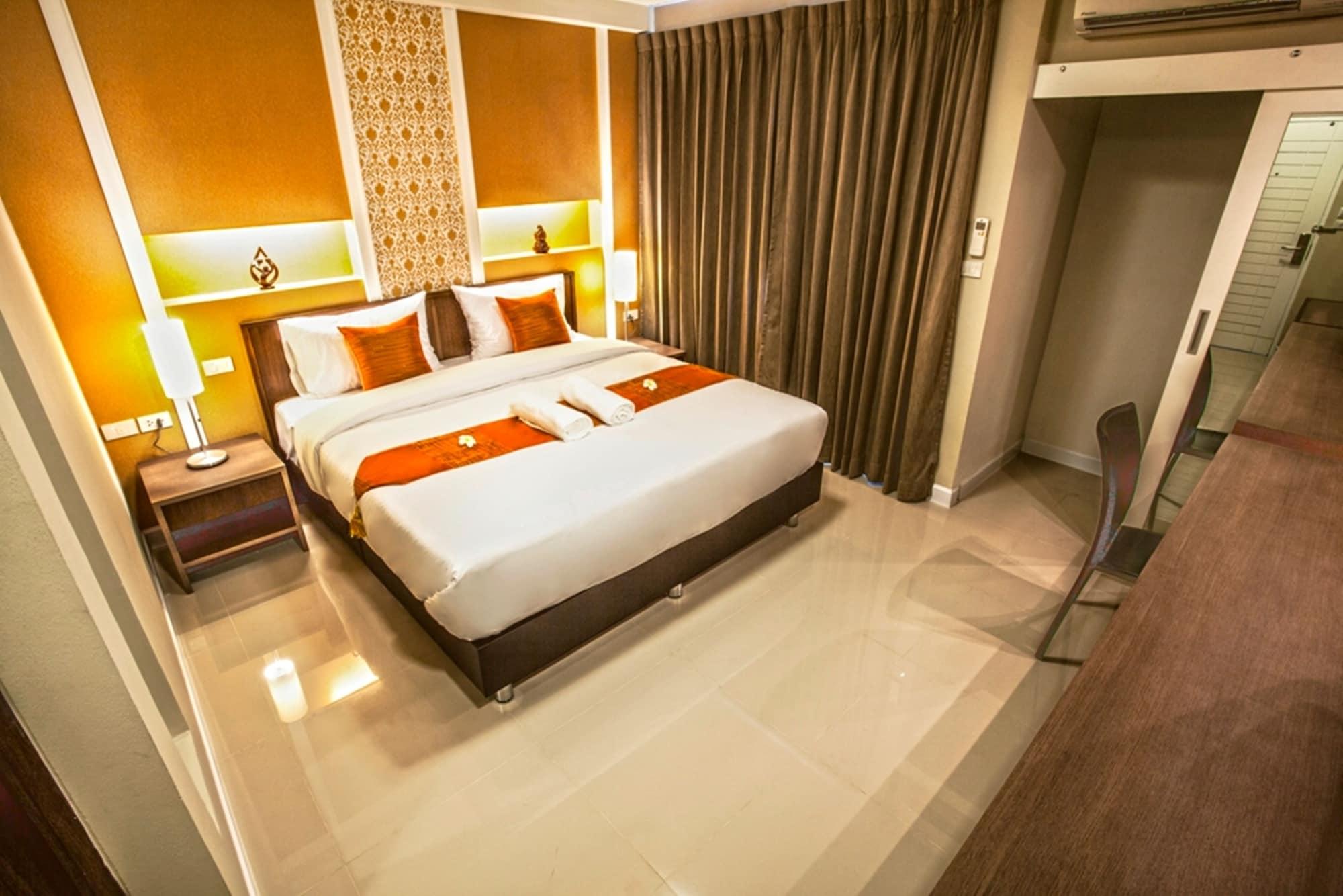 The Aim Sathorn 3*