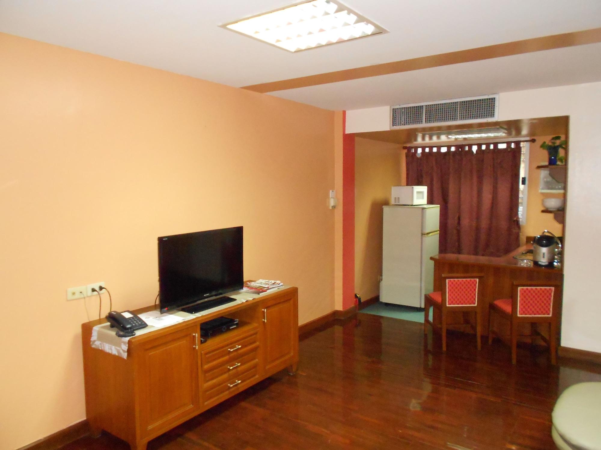 B.s. Court Sathorn 3* Bangkok