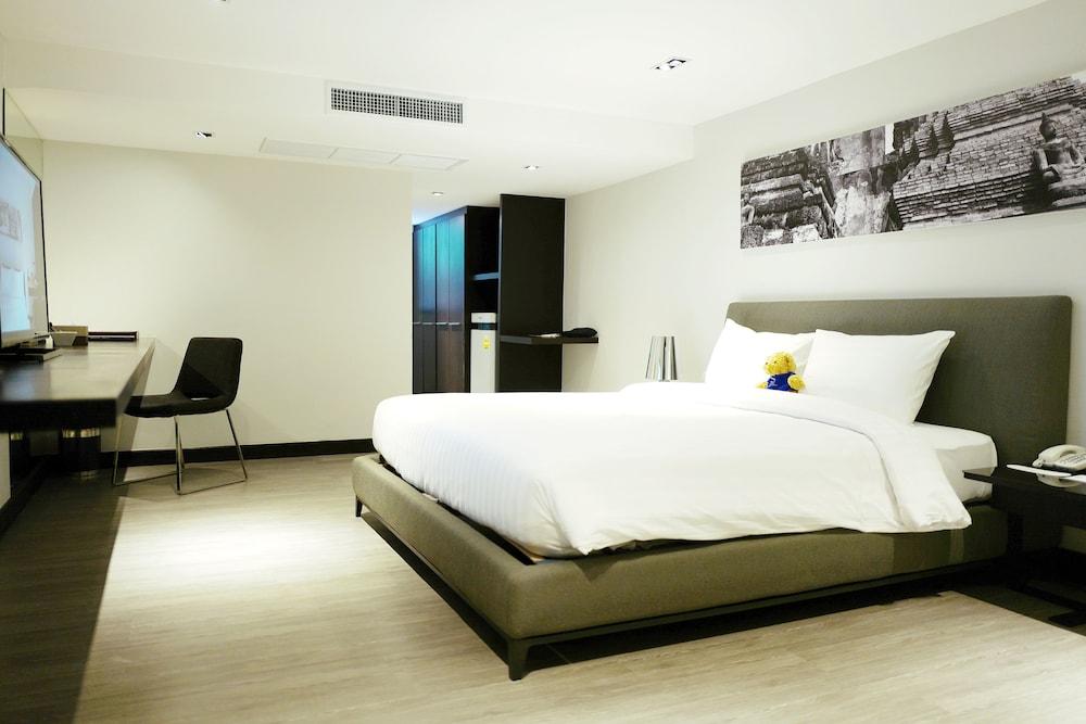S33 Compact Sukhumvit Hotel