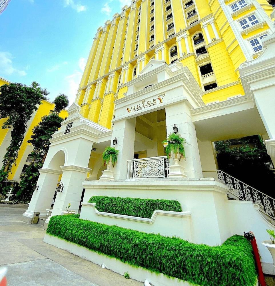 Hotel The Victory Residences 4*