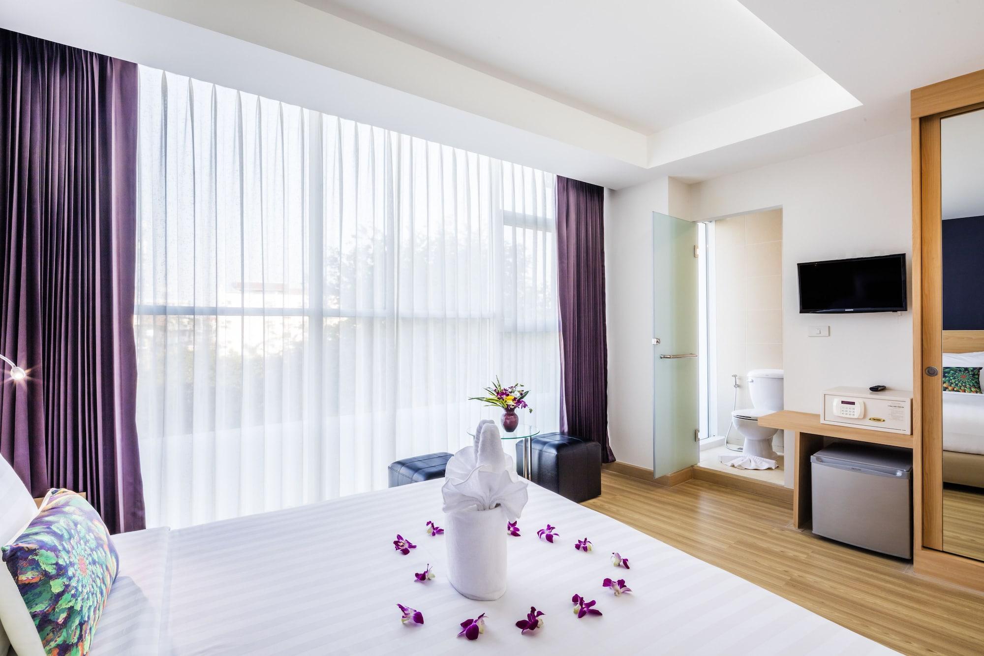 Solo Express Sukhumvit 81 Hotel