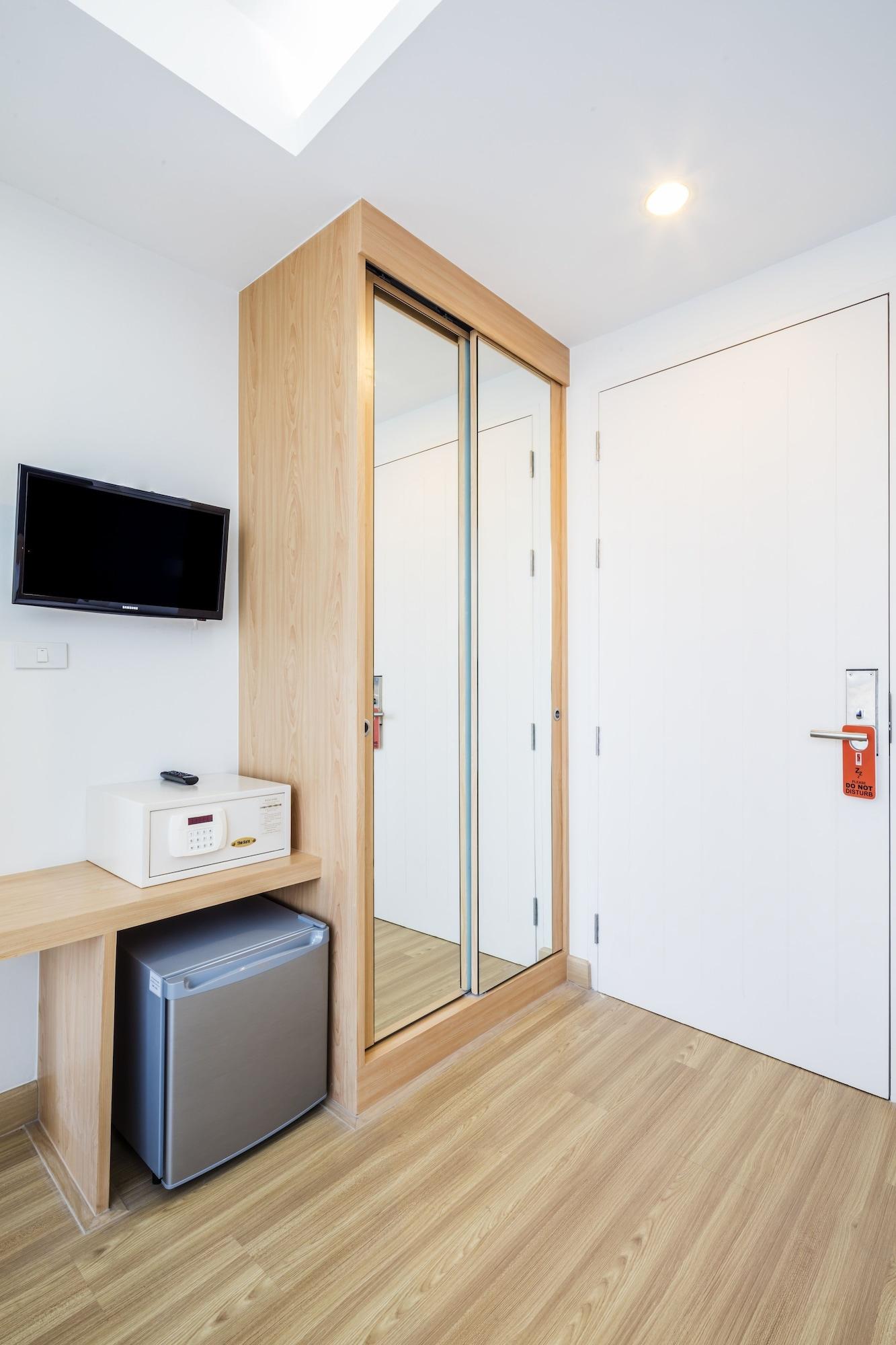 Solo Express Sukhumvit 81 Bangkok