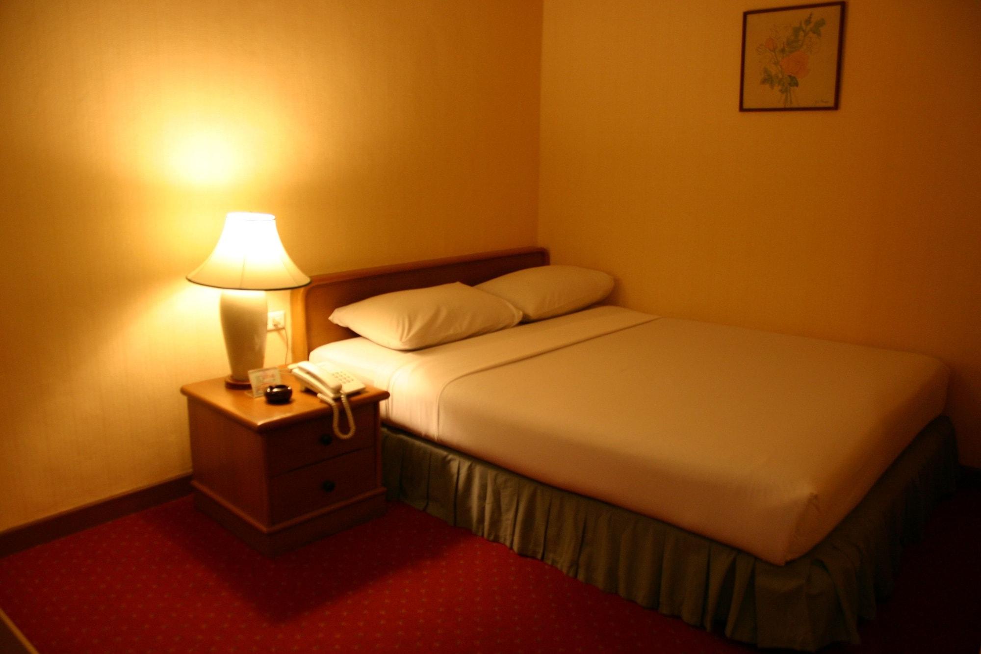 Wall Street Inn, 3*