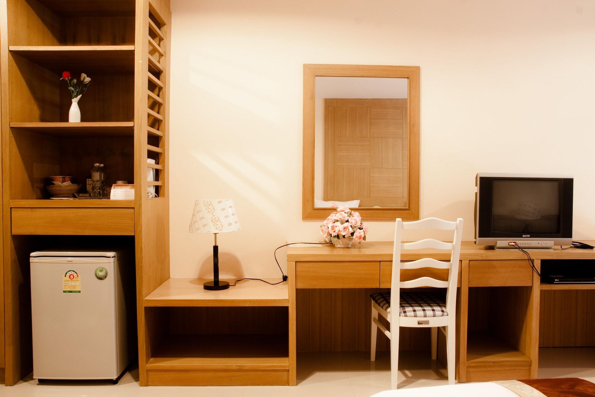 Metro Point Hotel 4*