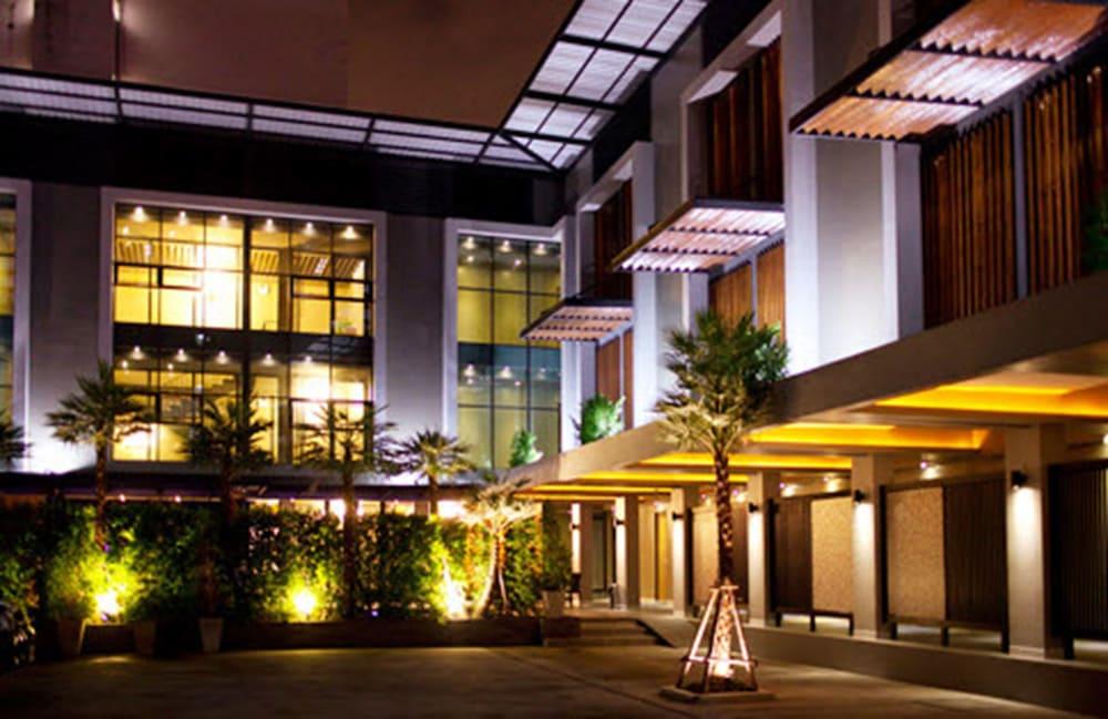 Siam Swana Hotel 3*