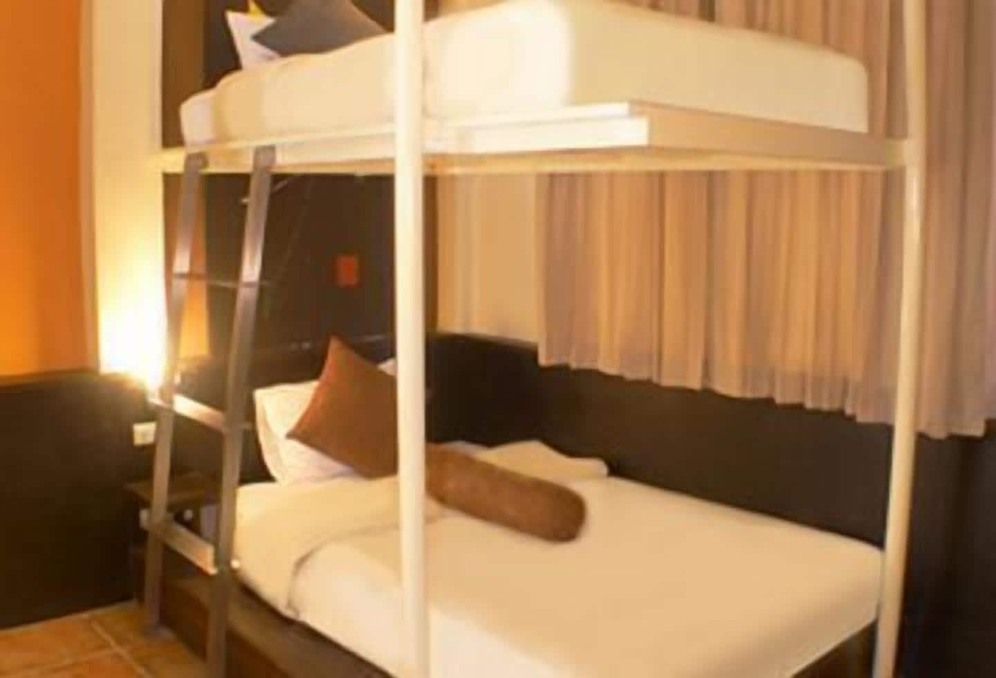 Collection O Diamond House Khaosan Hotel 3*