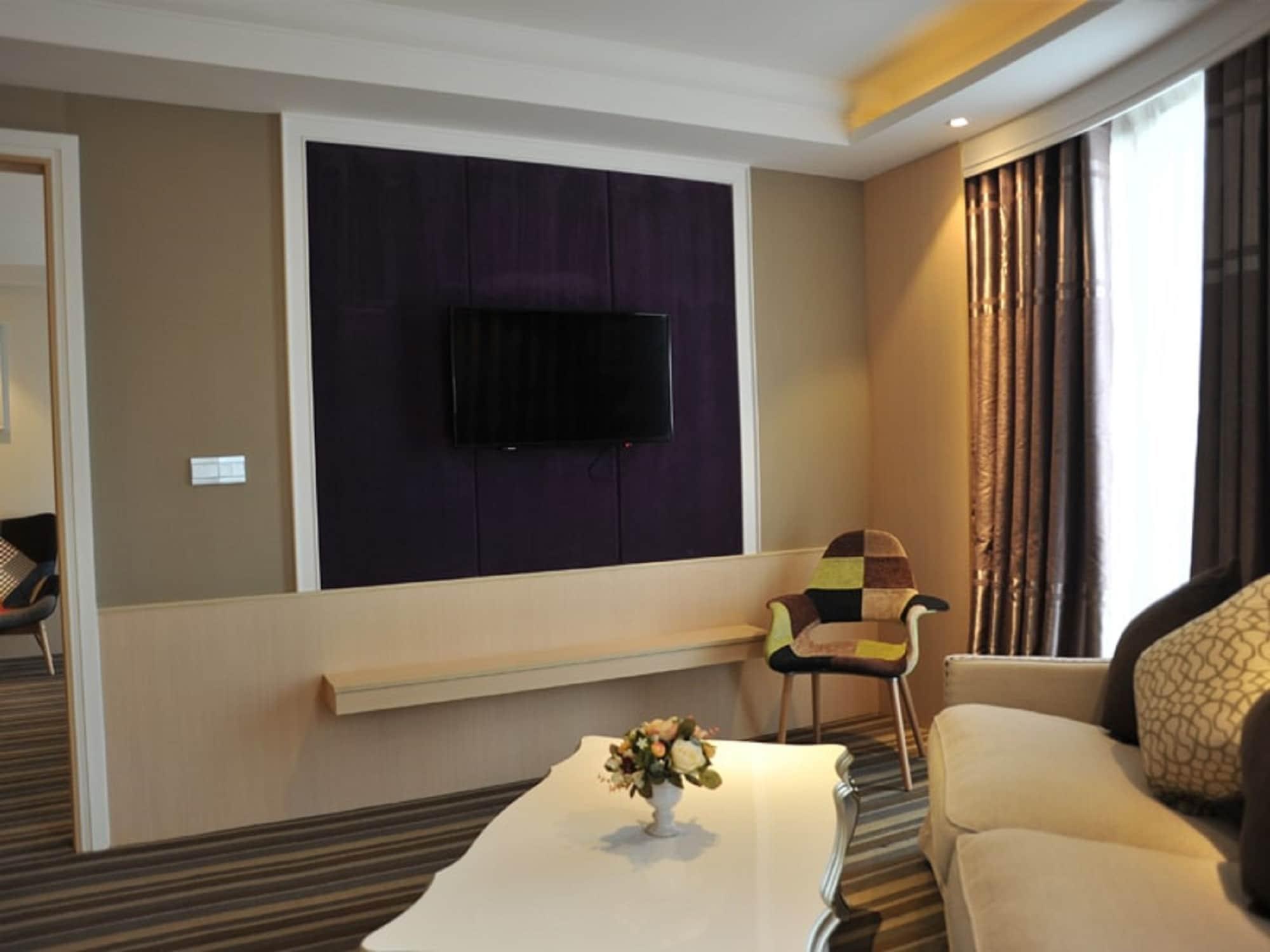 The Bazaar Hotel 5*