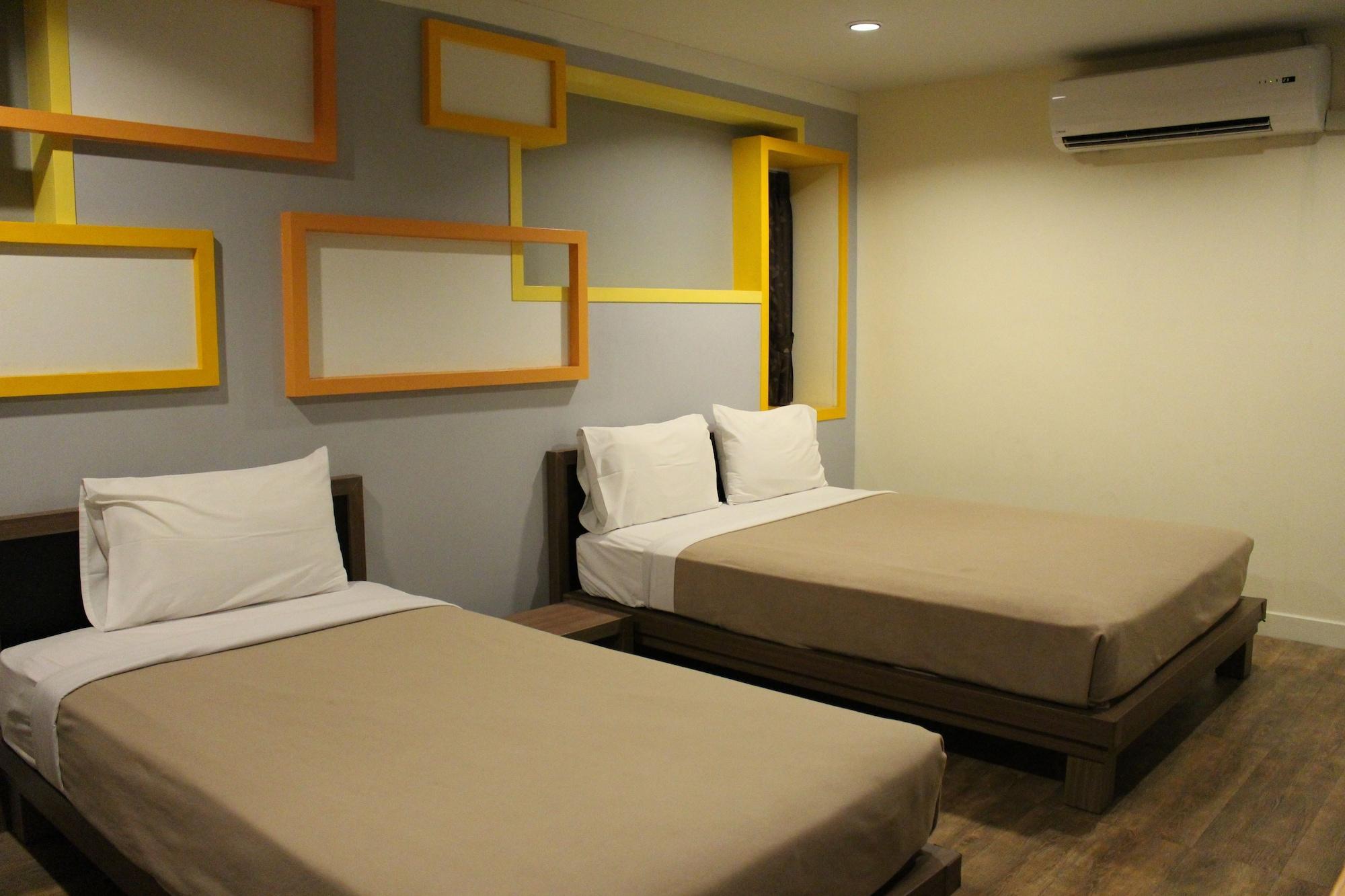 Homestay Samsen Sam Place *