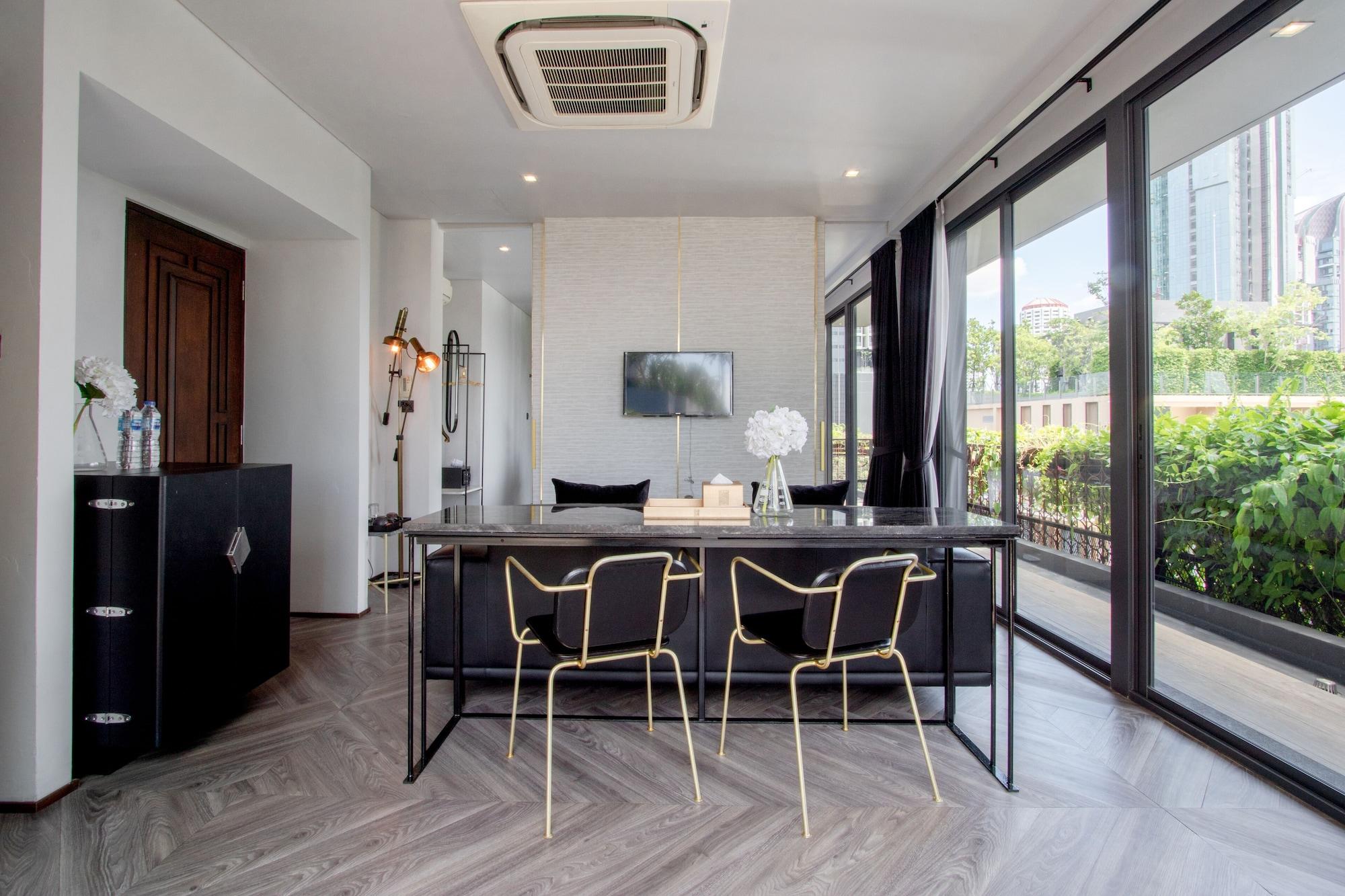 Ir-on 3* Bangkok