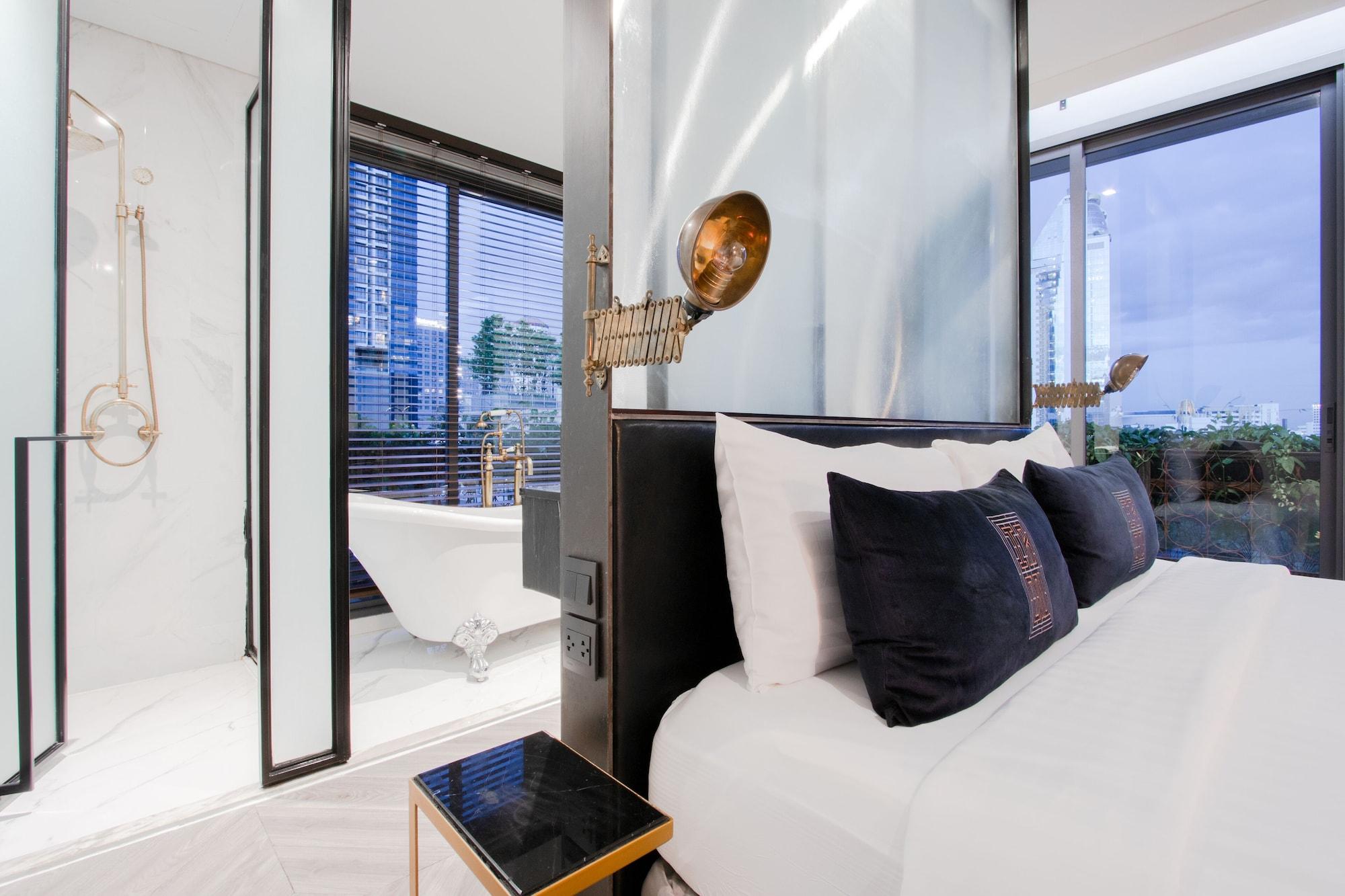 Hotel Ir-on