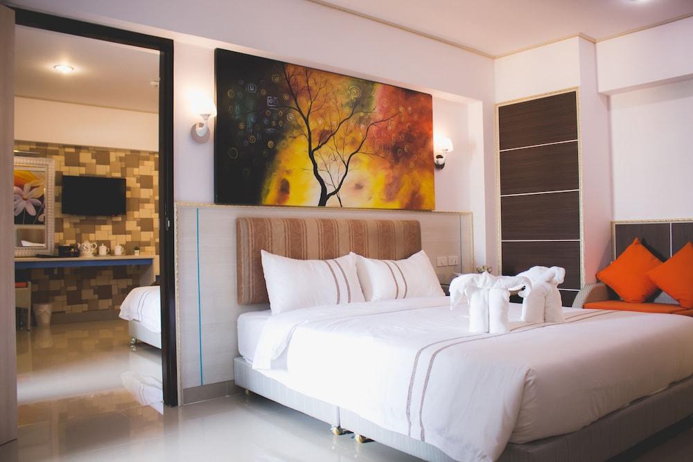 Maverick Ratchada Hotel Bangkok