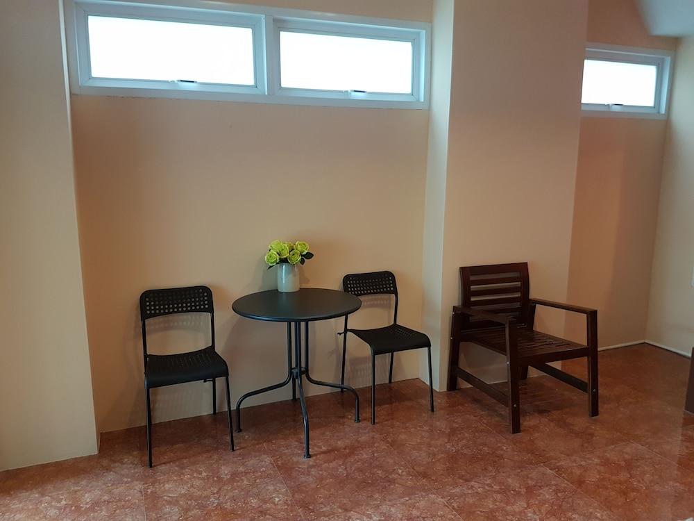 Guest house S.e.t Thanmongkol Bangkok