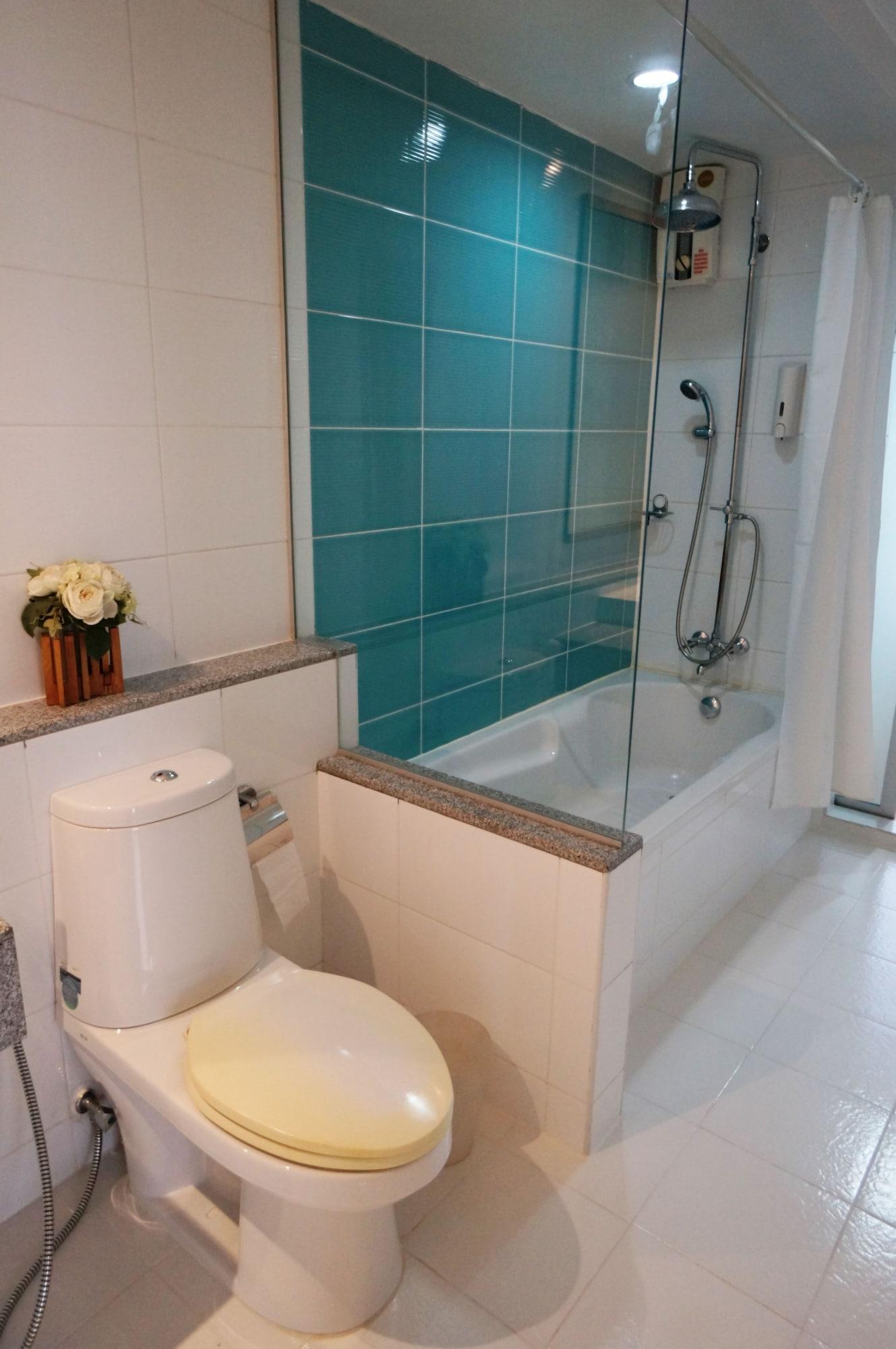 Silom Convent Garden Guest house