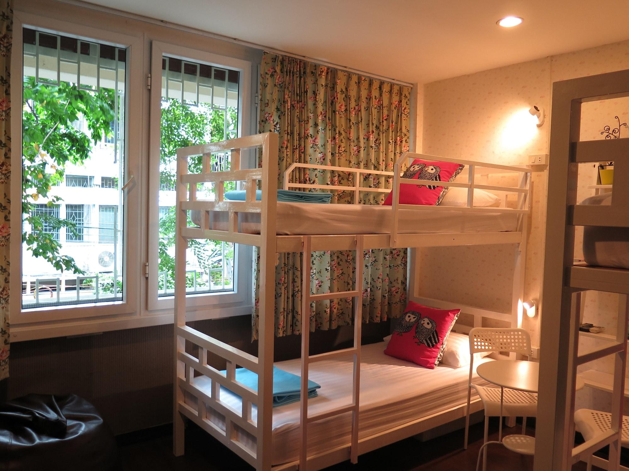 I-sleep Silom Asrama *