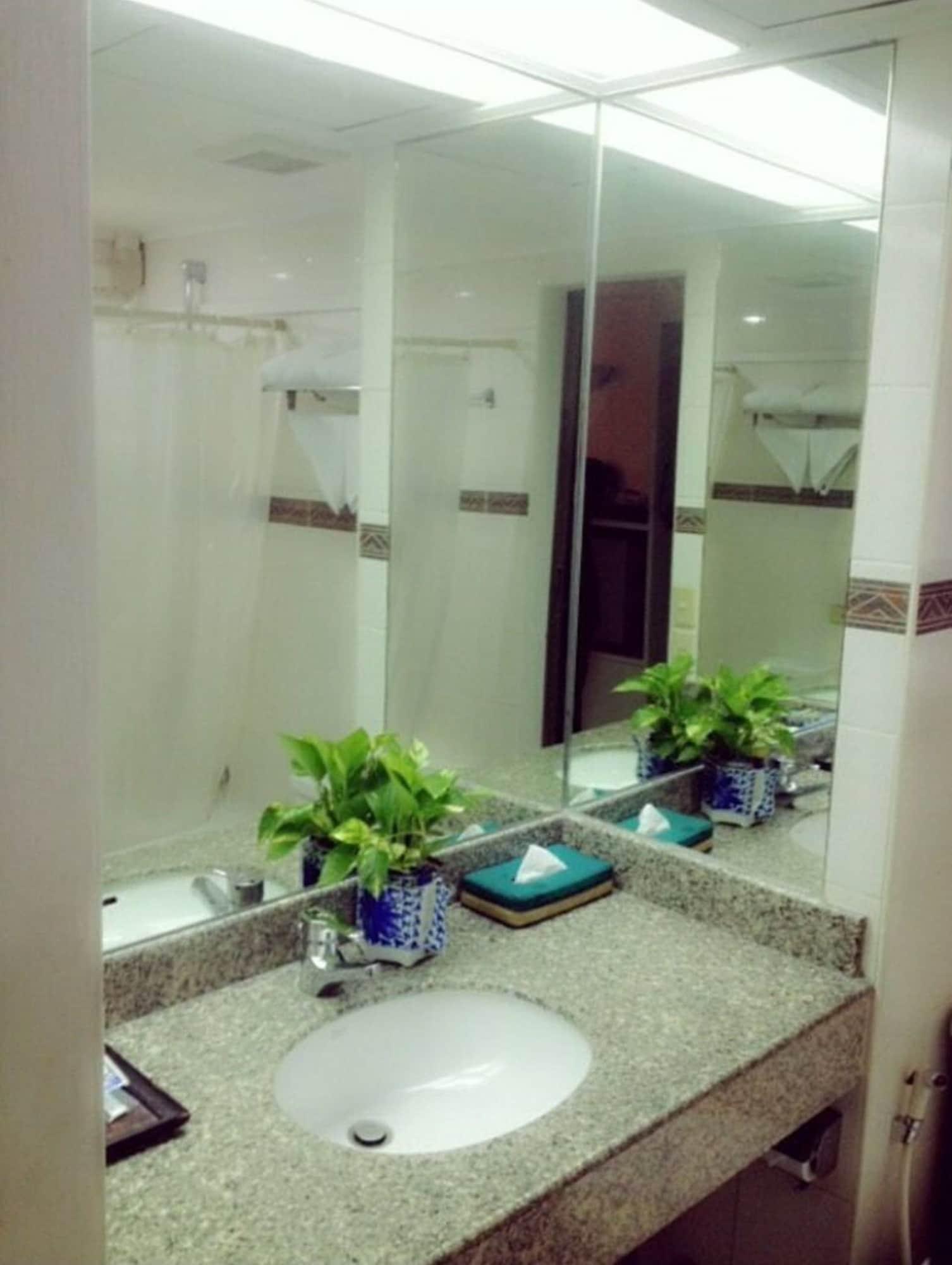 The Travellers Hotel Bangkok