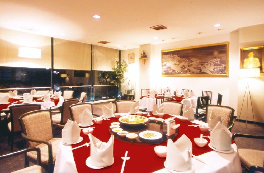 The Travellers Hotel 3*