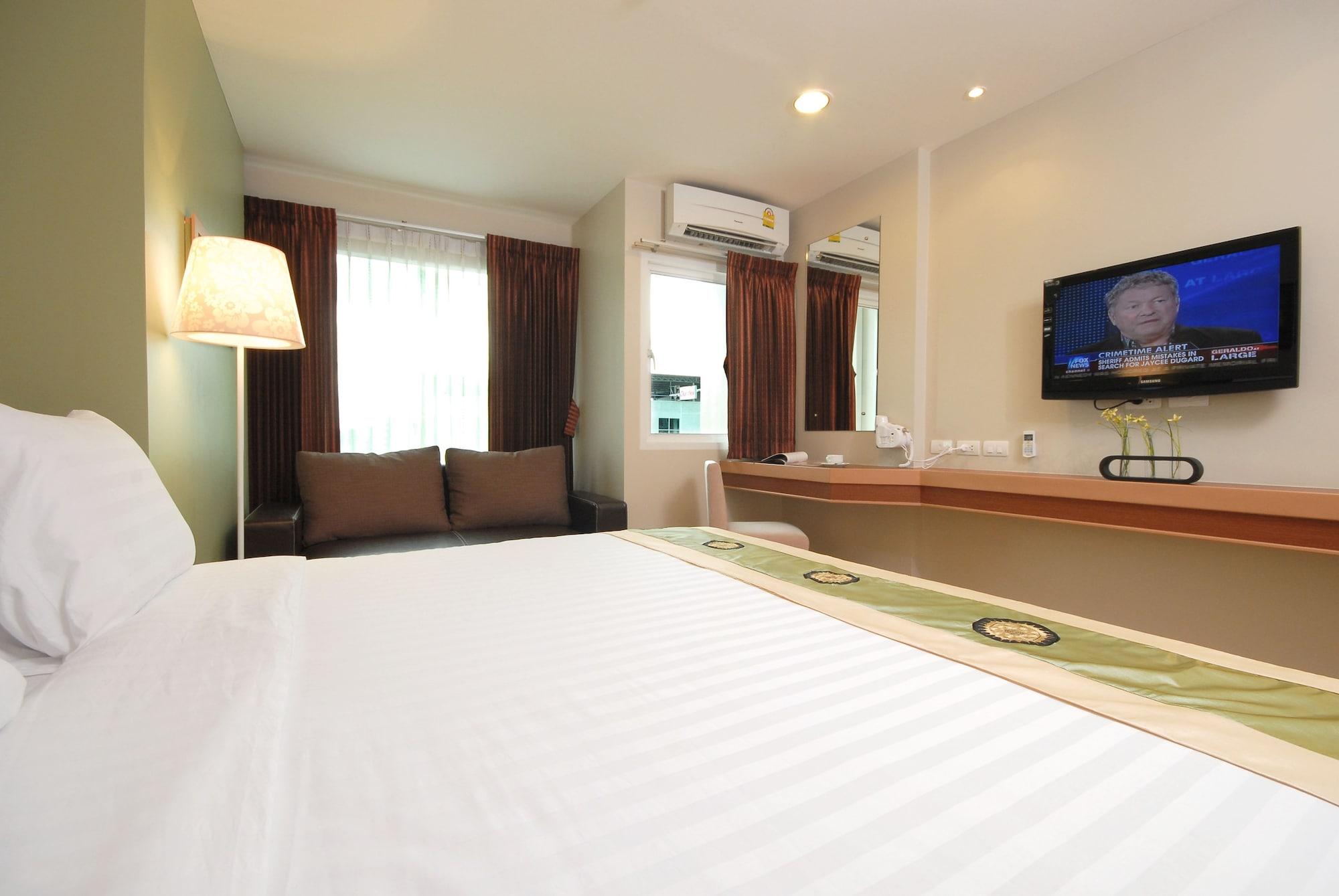 Loft Hotel 3*