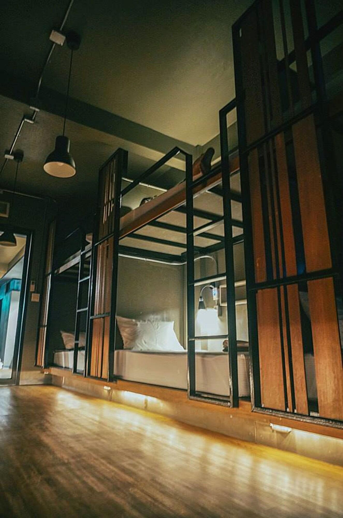 Hostel Cloudy *