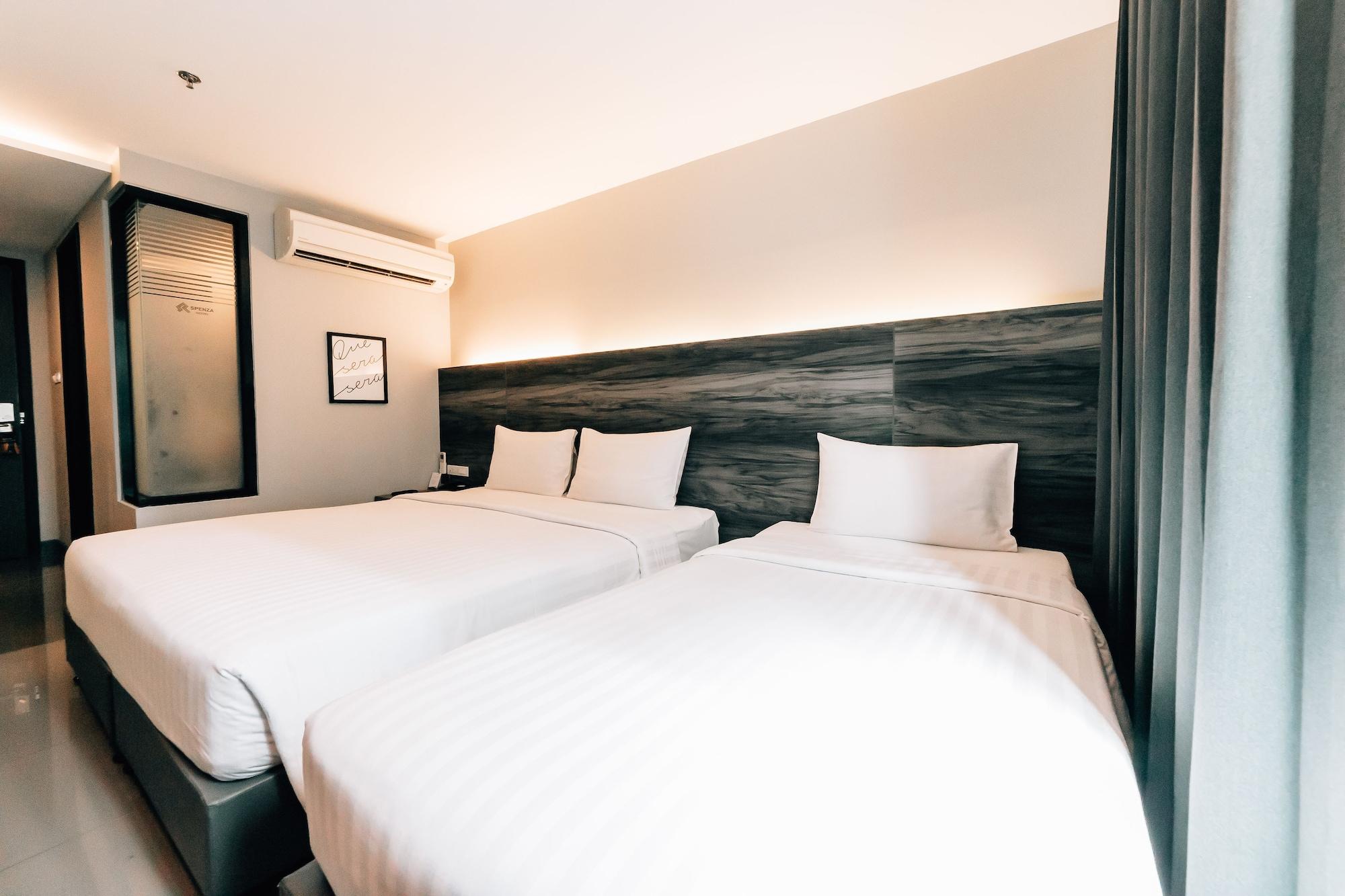 Spenza Hotel 3* Bangkok