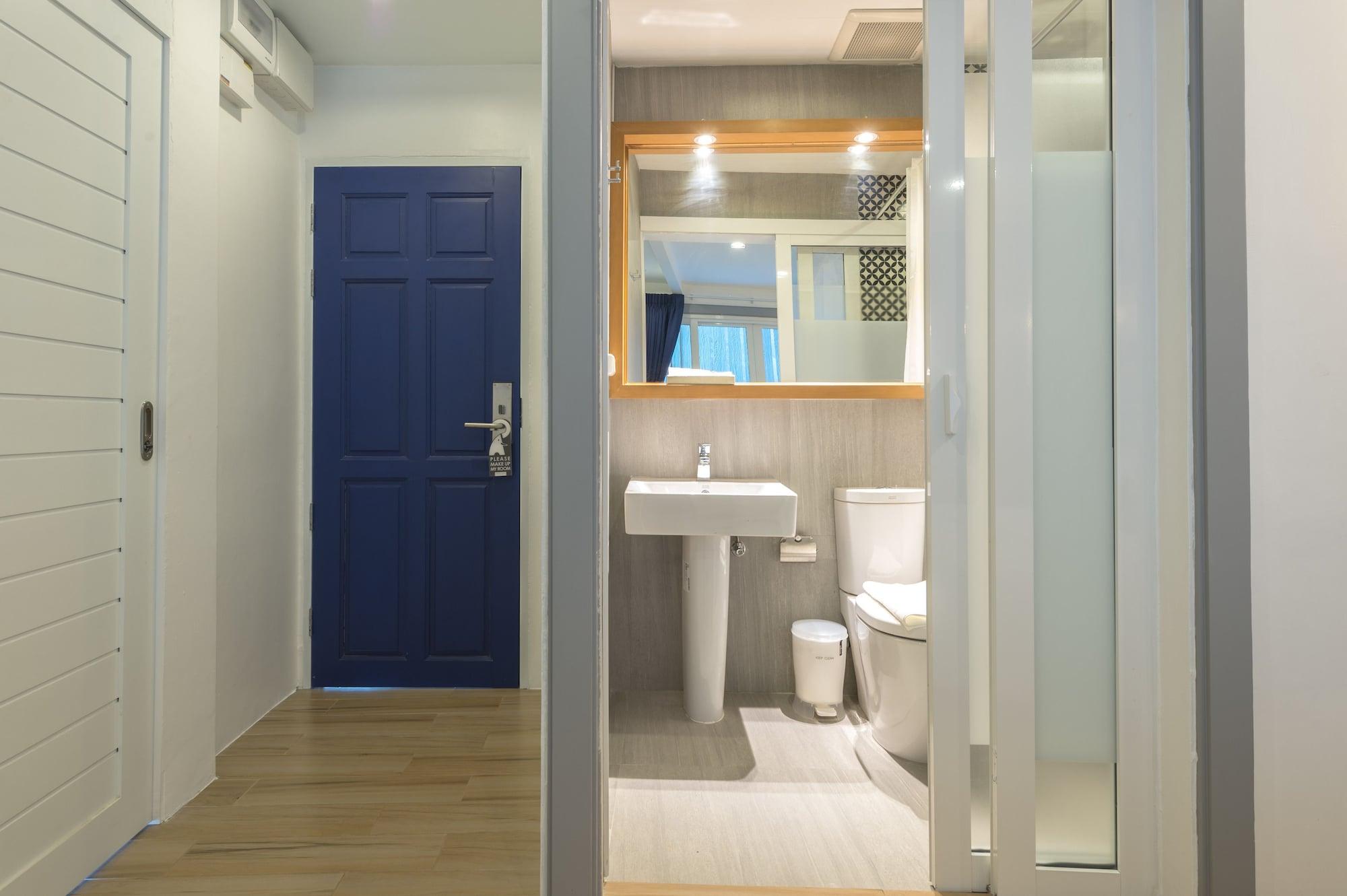 Hotel White Ivory 3*