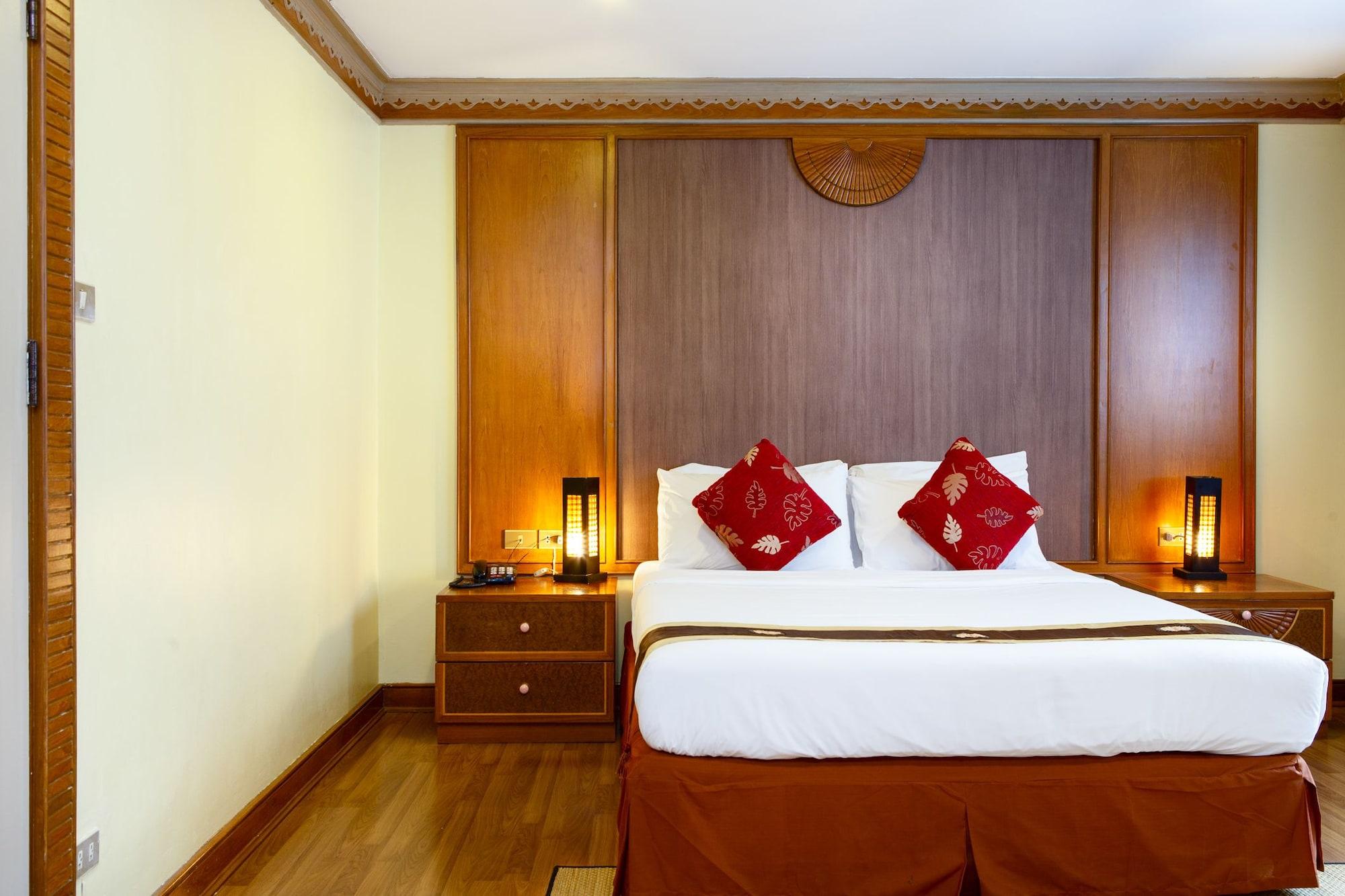 Town In Town Gardent Hotel 3*