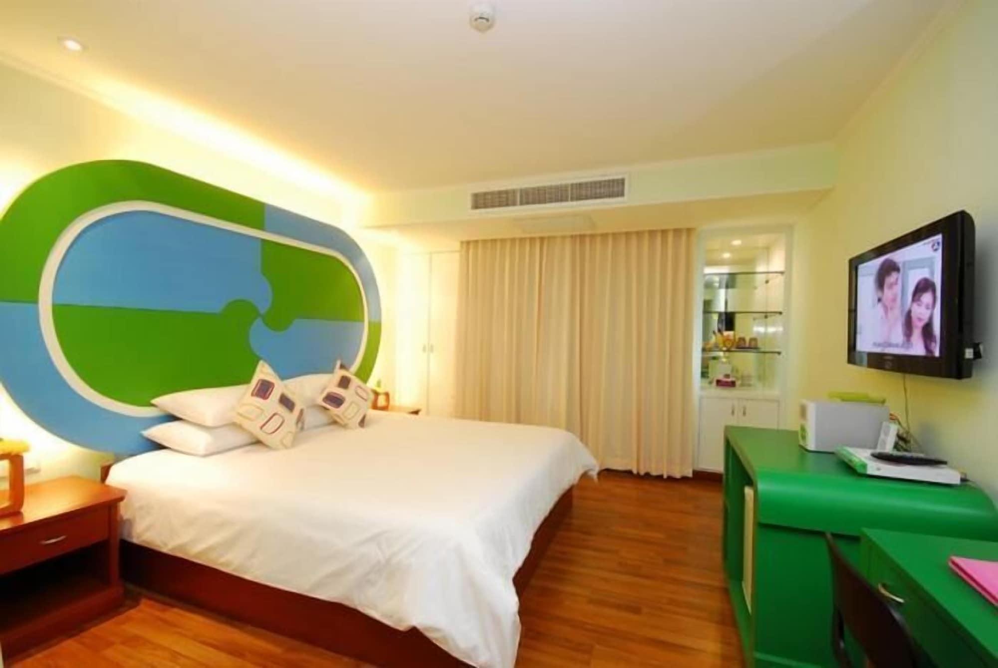 Hotel Hip 3*