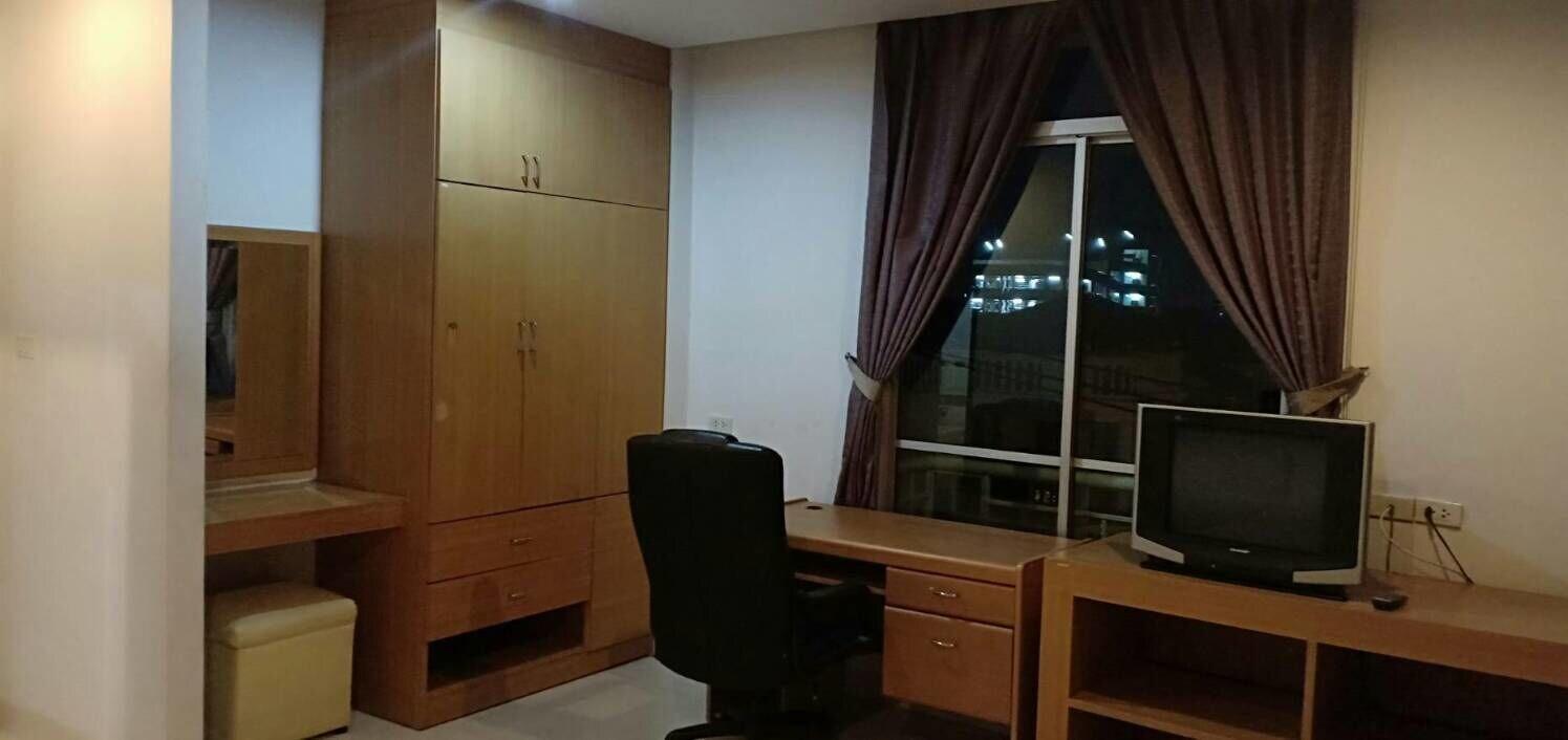 Sena House Bangkok