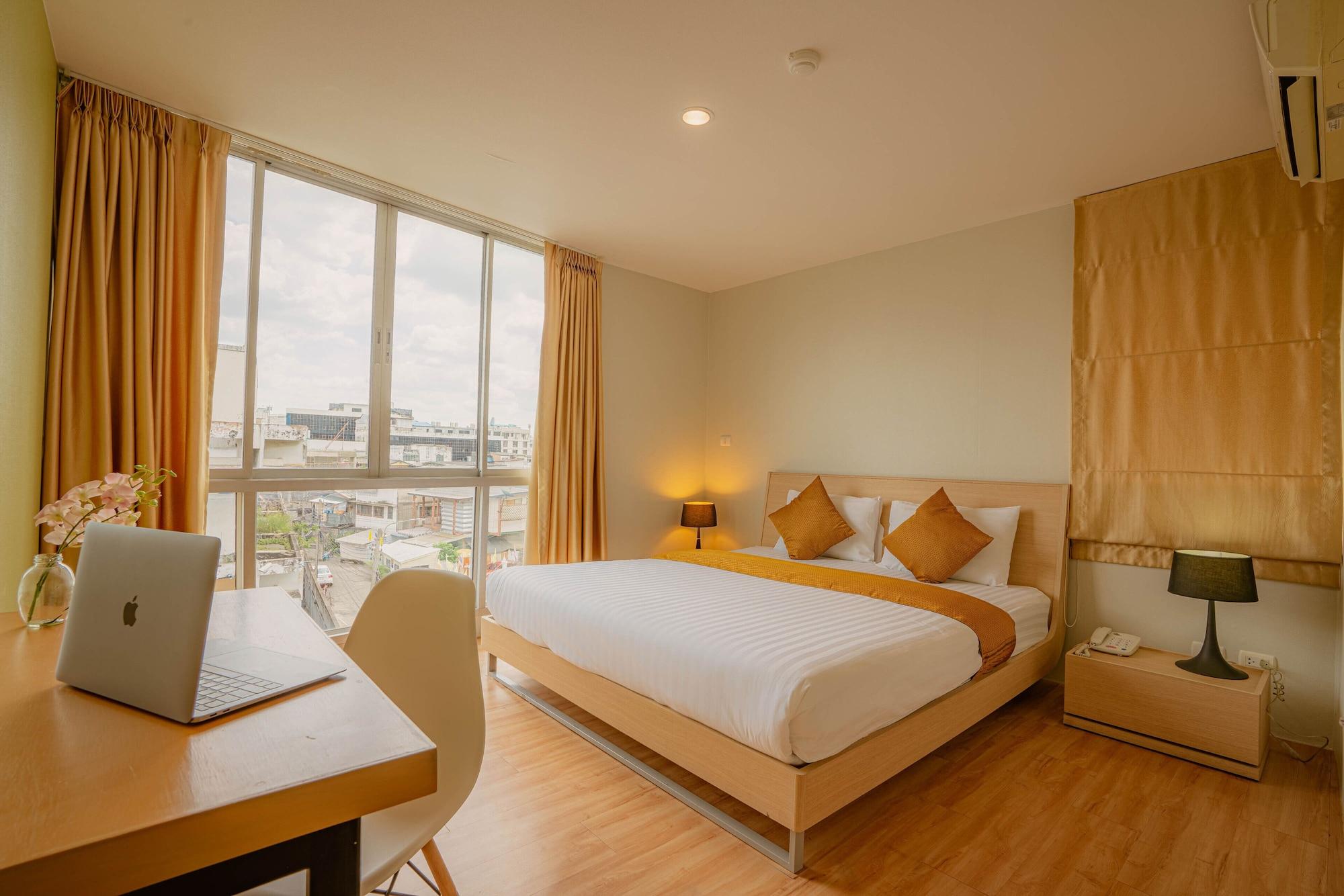 Peace Land Khaosan Hotel 3*