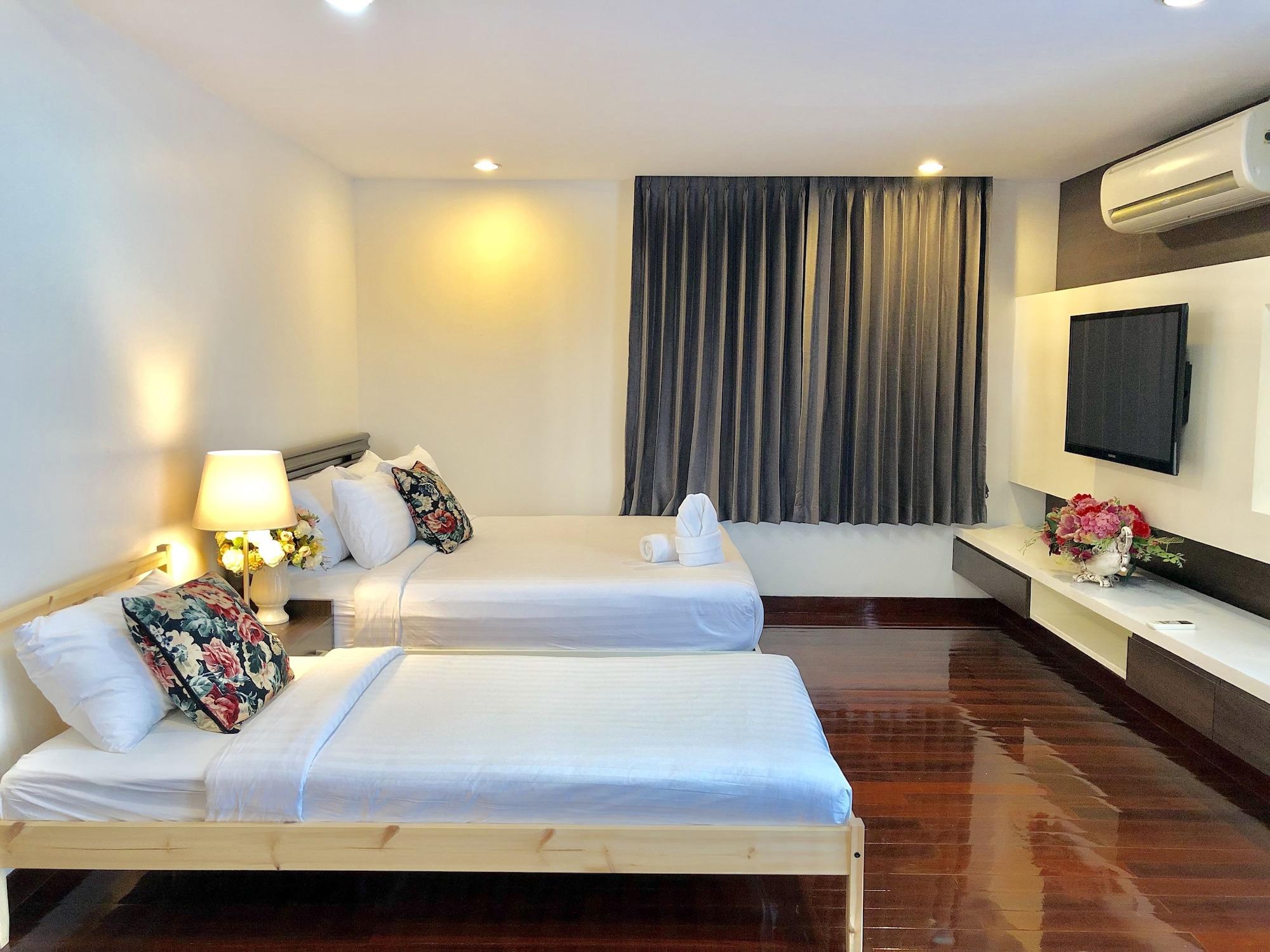 14 Place Sukhumvit 3*