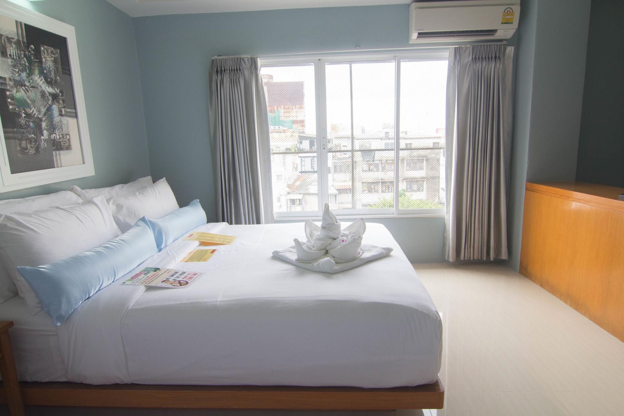 Cha-cha Khaosan Rambuttri Hotel 3*