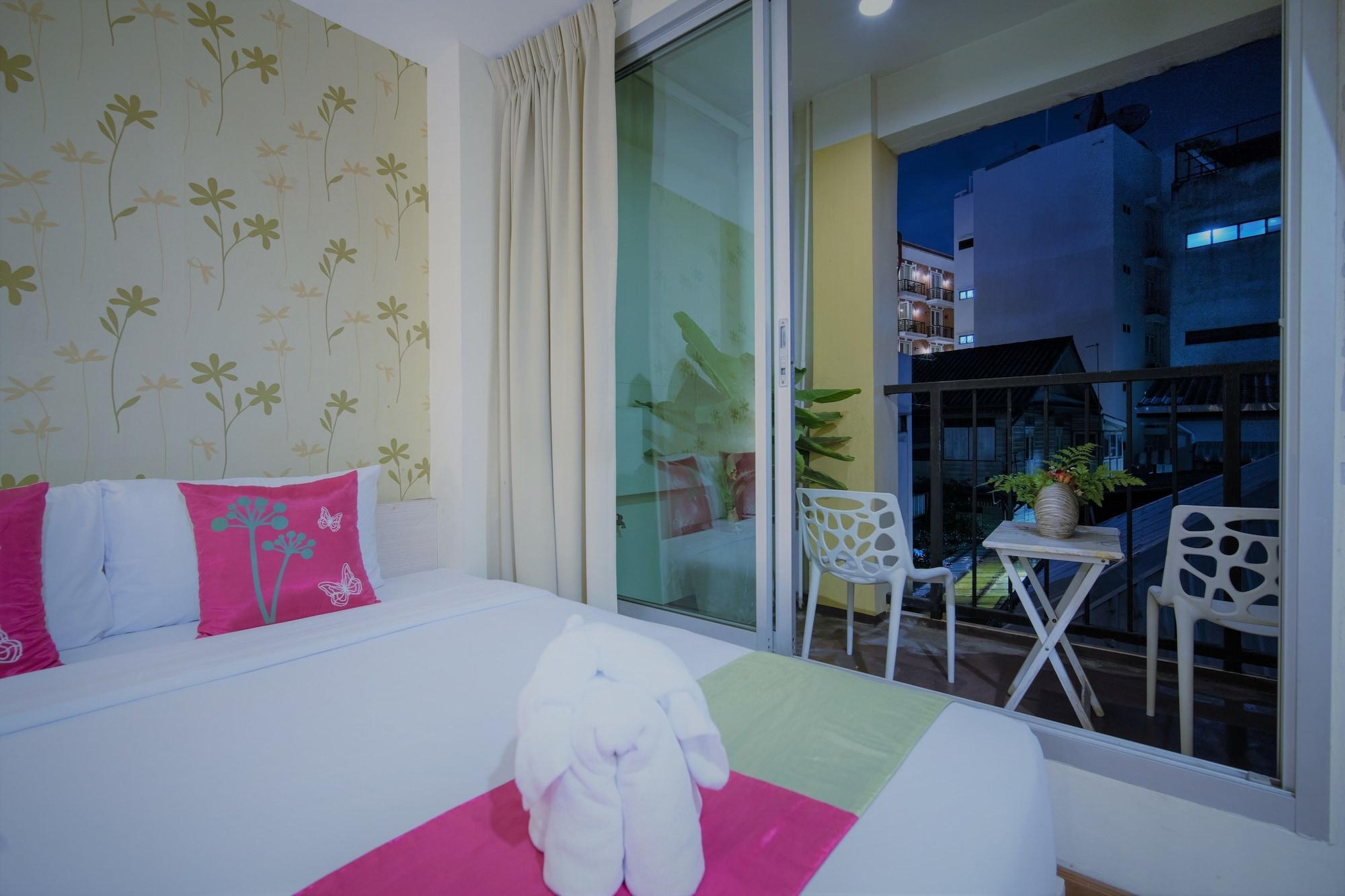 Cha-cha Khaosan Rambuttri Hotel