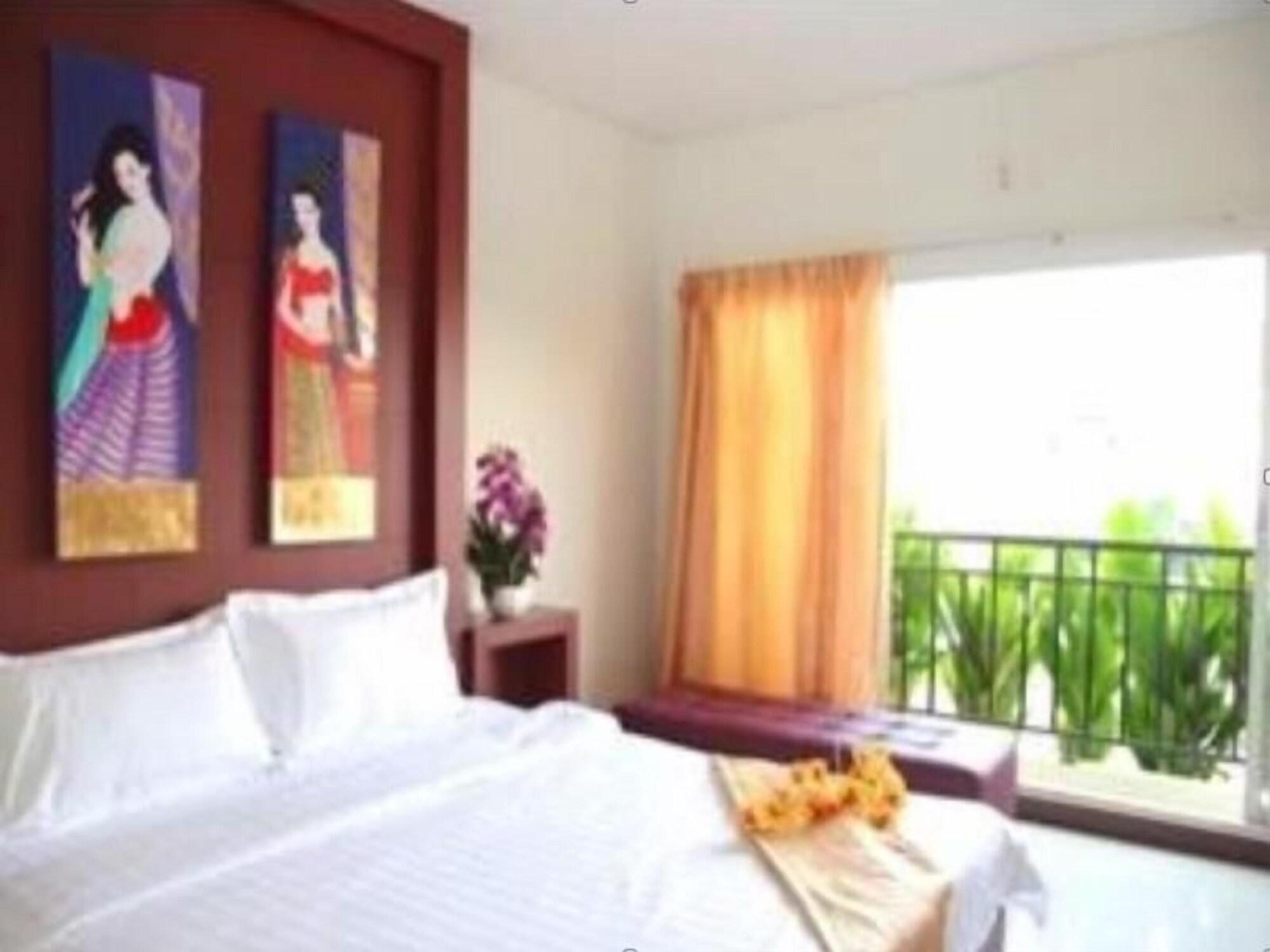 Kaset Nawamin Hotel