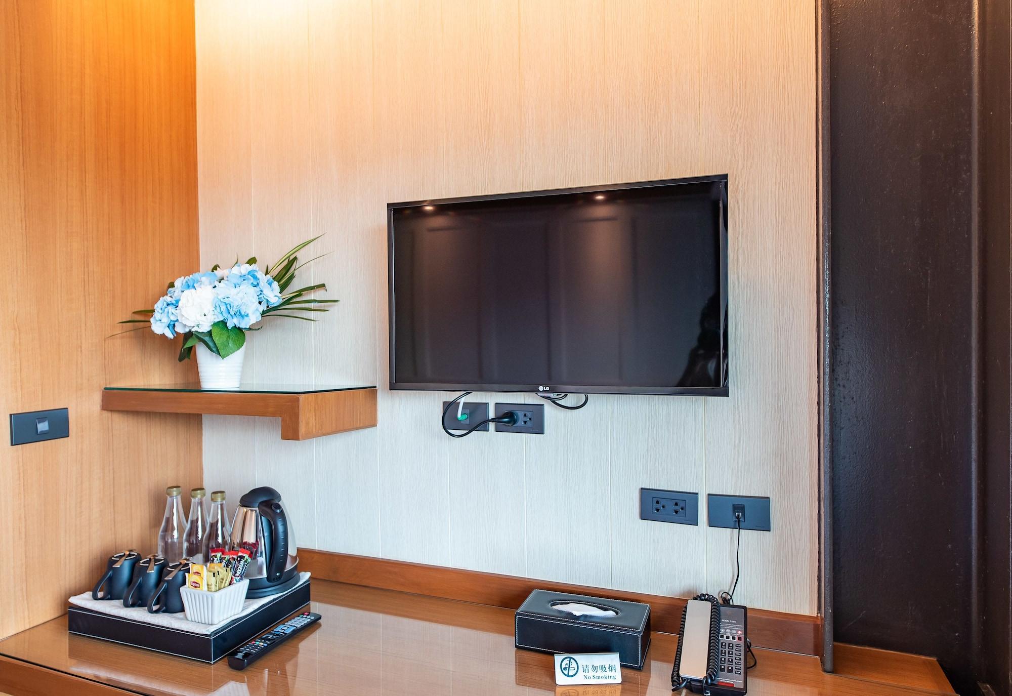 Dang Derm In The Park Khaosan Hotel 3*